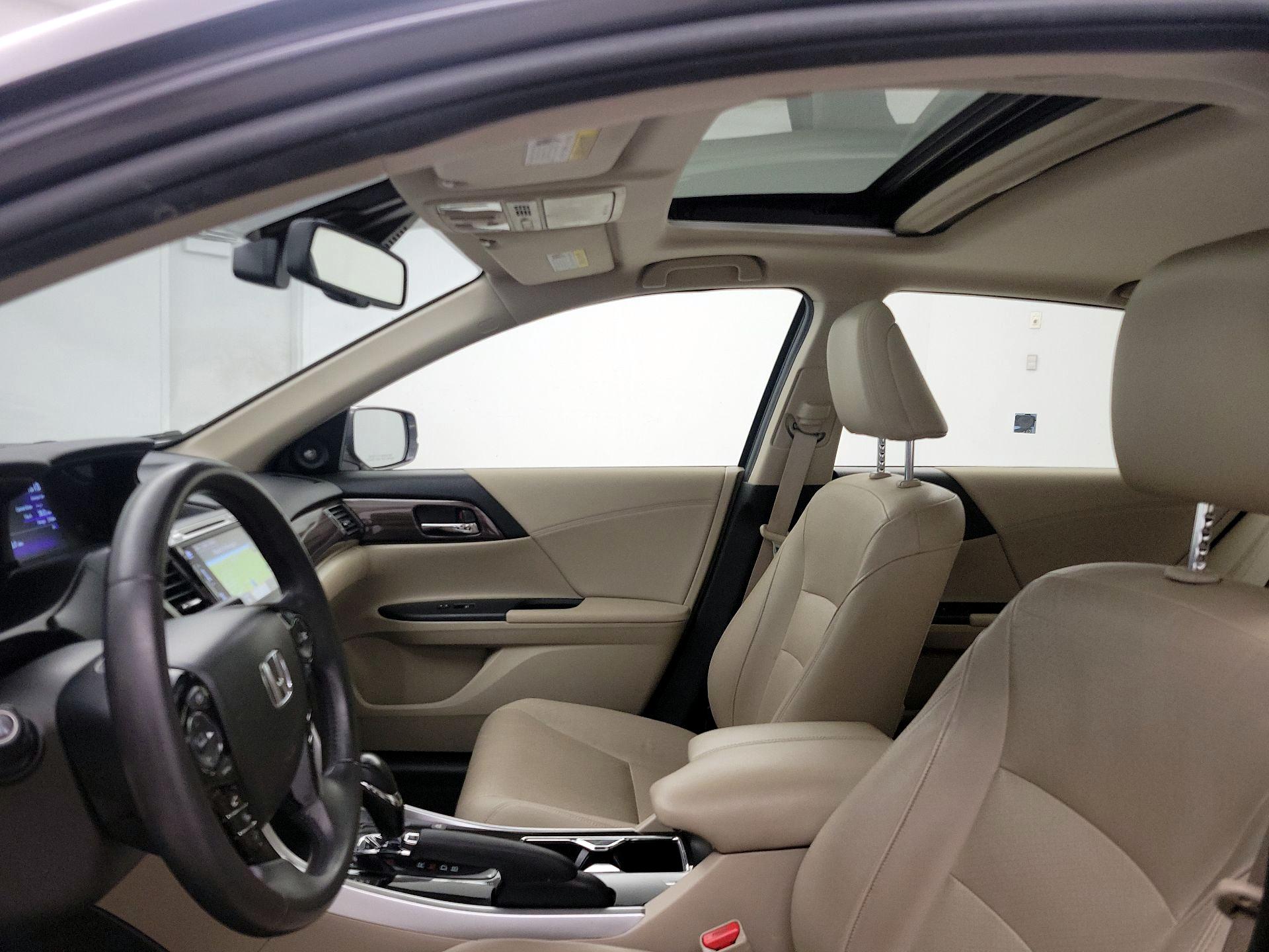 Thumbnail: 2017 Honda Accord - 20