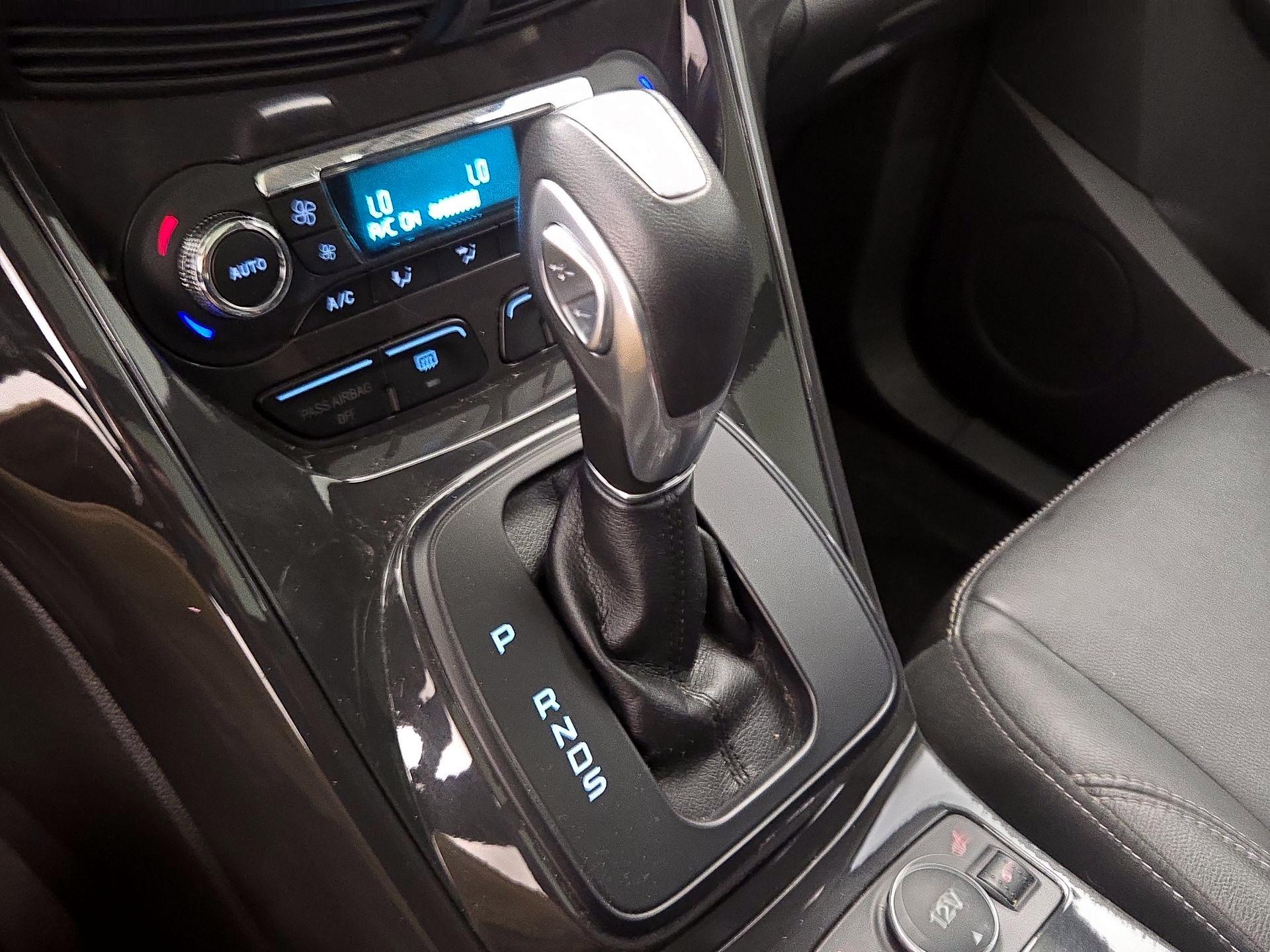 Thumbnail: 2014 Ford Escape - 17