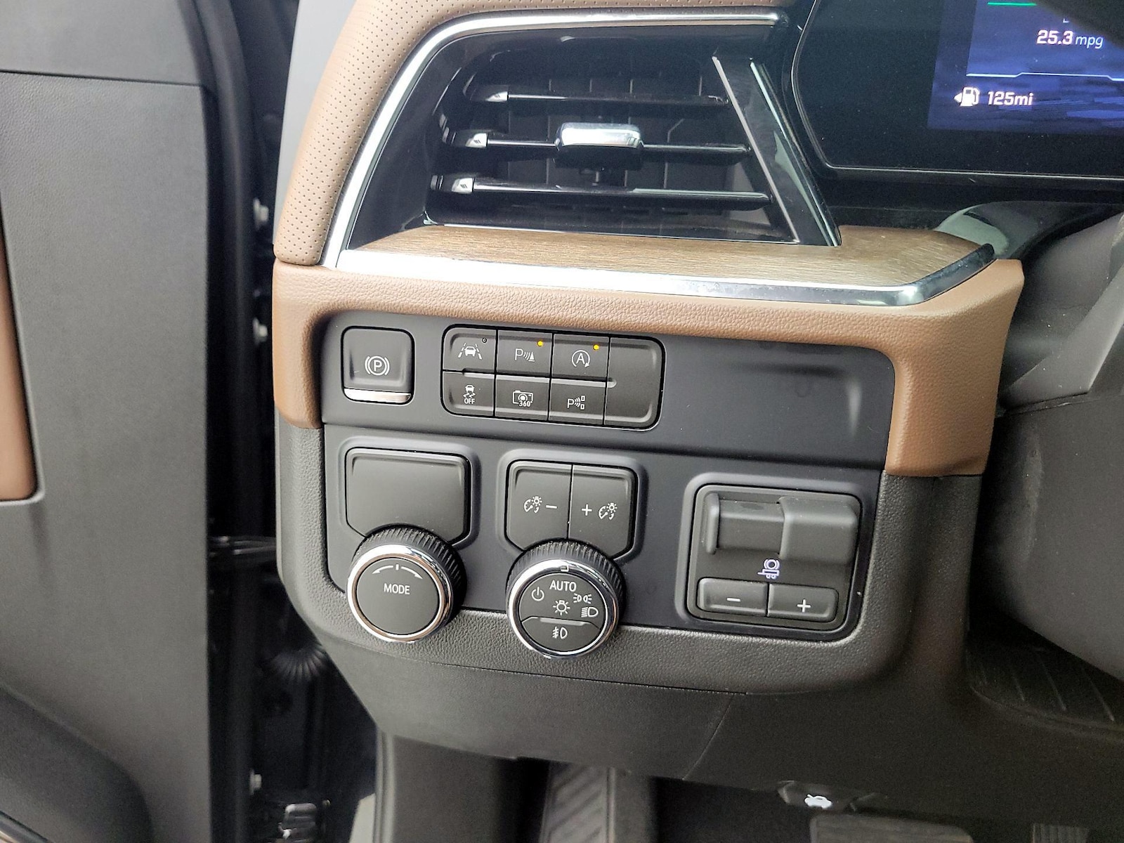 2026 Chevrolet Tahoe High Country - Photo 14