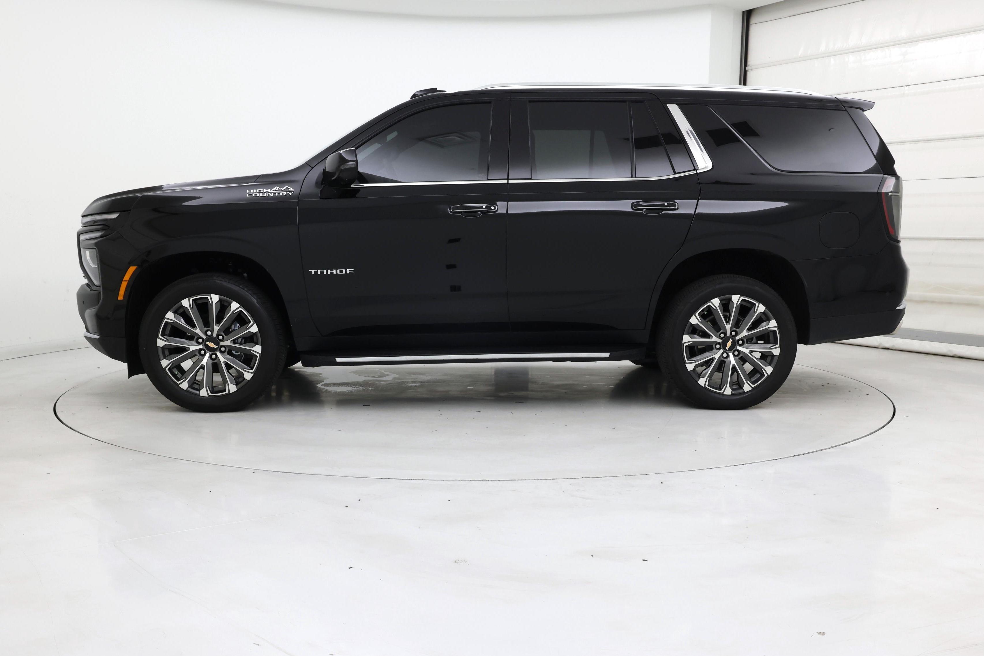 Thumbnail: 2026 Chevrolet Tahoe - 3
