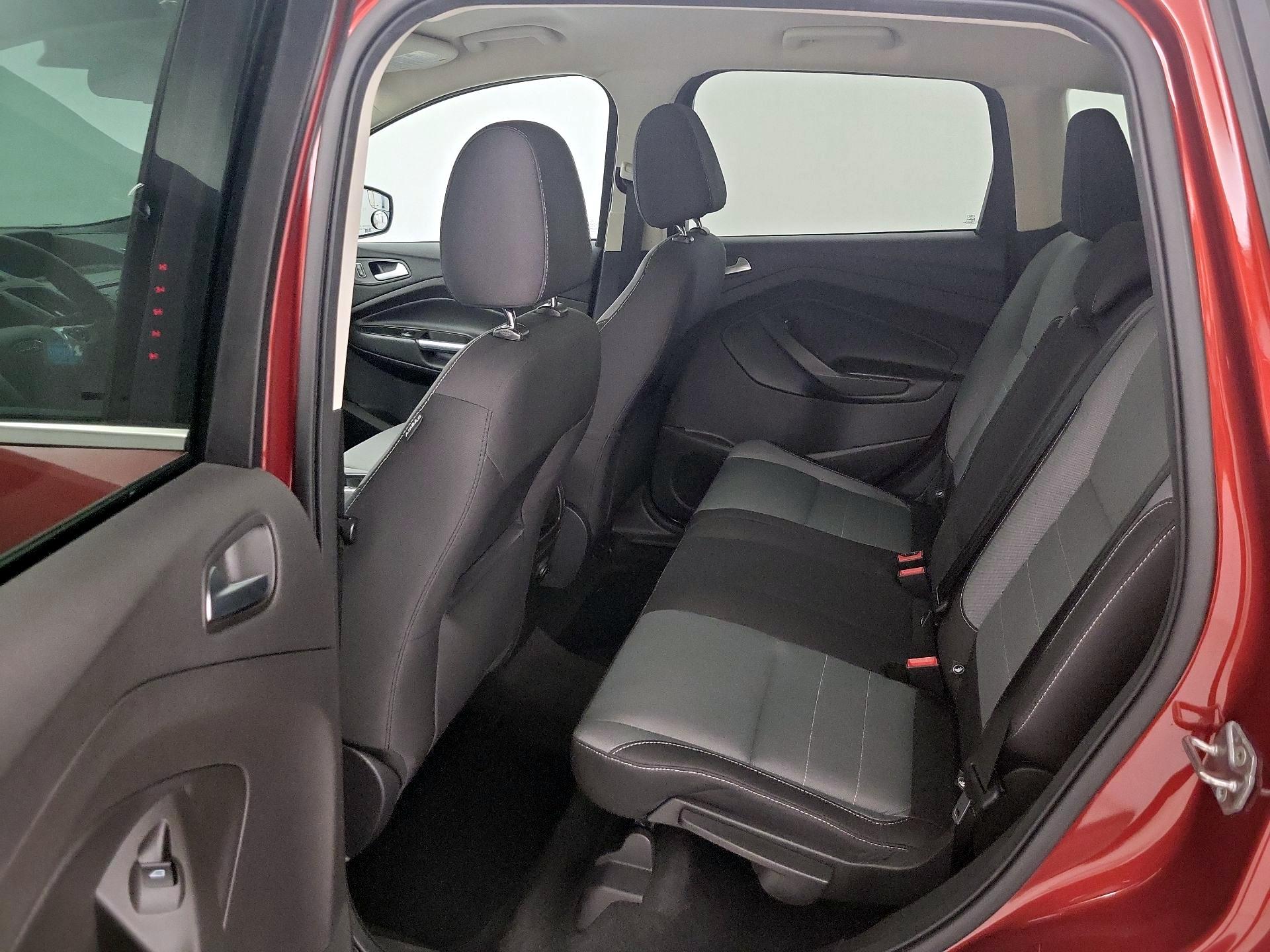Thumbnail: 2016 Ford Escape - 19