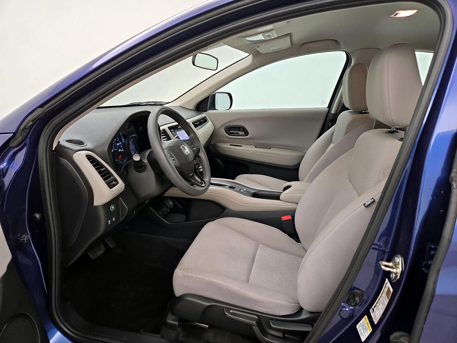Thumbnail: 2016 Honda HR-V - 11