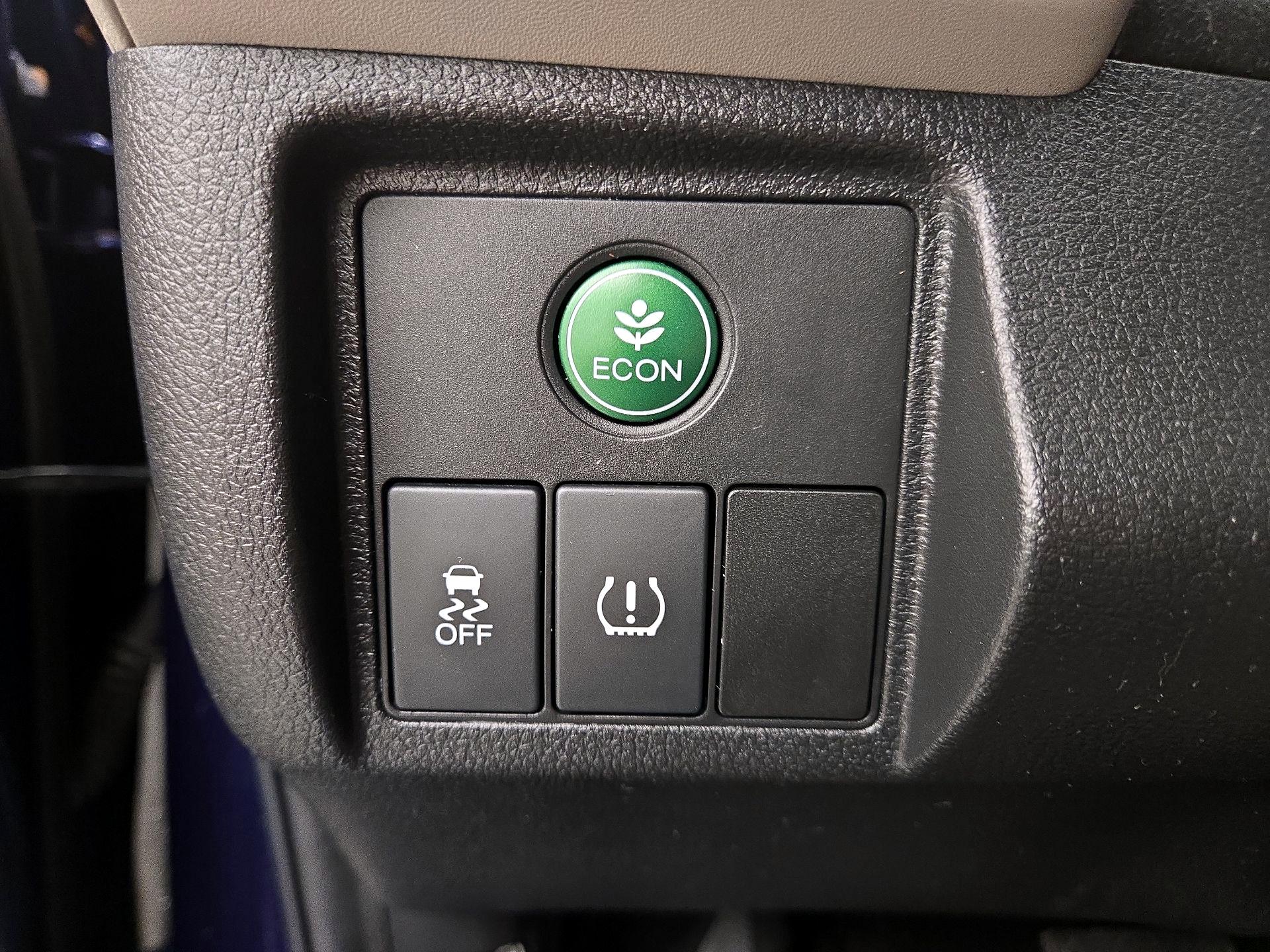 Thumbnail: 2016 Honda HR-V - 13