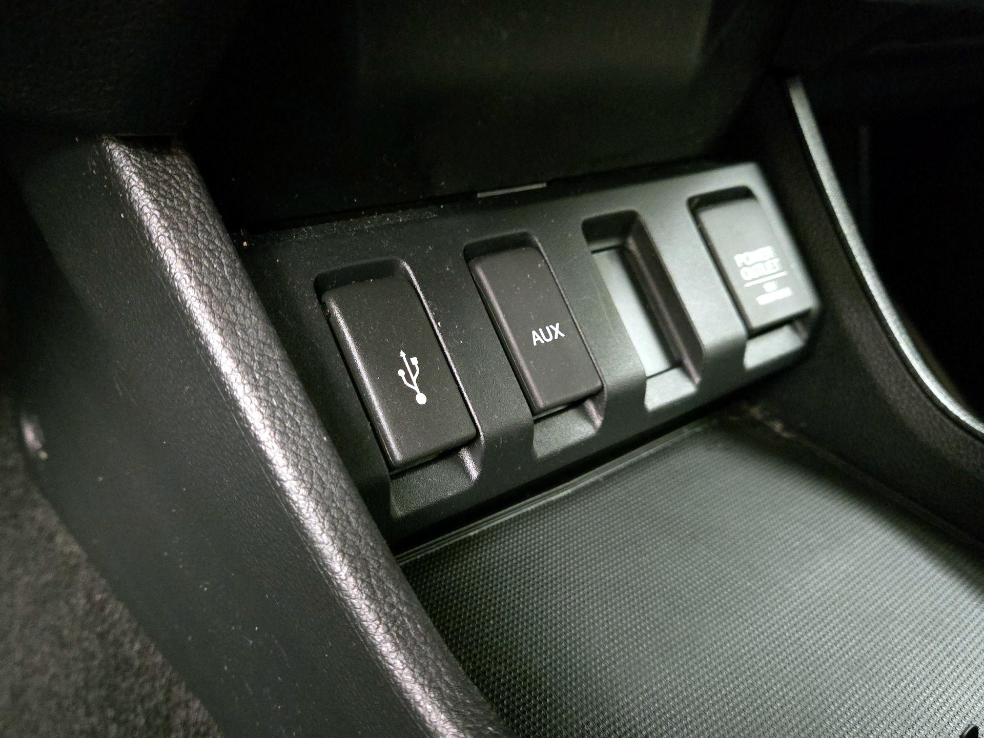 Thumbnail: 2016 Honda HR-V - 18