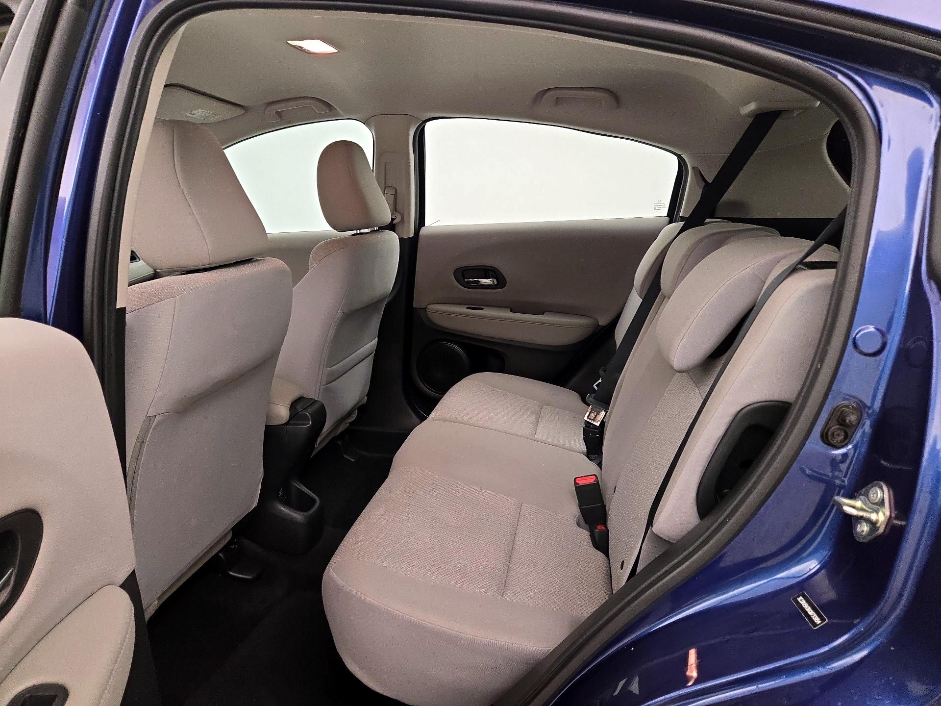 Thumbnail: 2016 Honda HR-V - 19