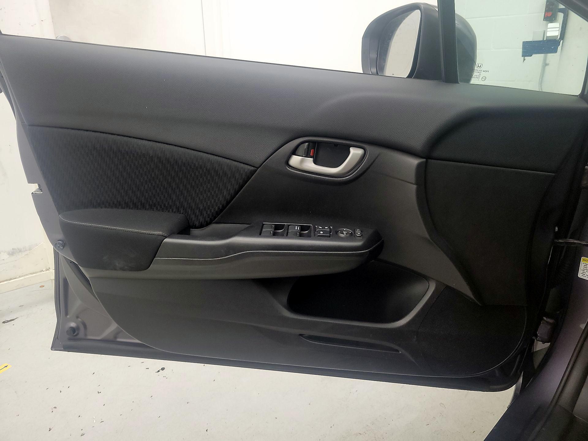Thumbnail: 2015 Honda Civic - 12