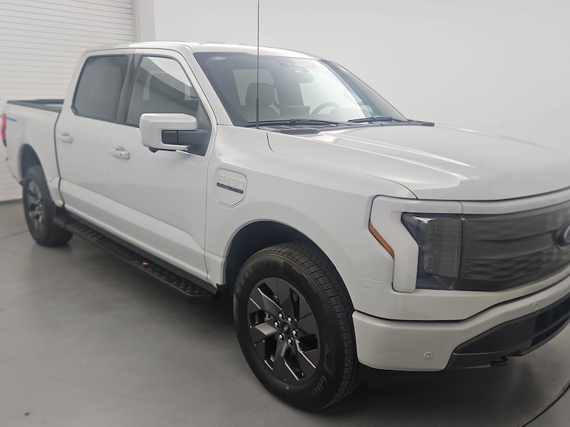 2023 Ford F150 Lightning Lariat