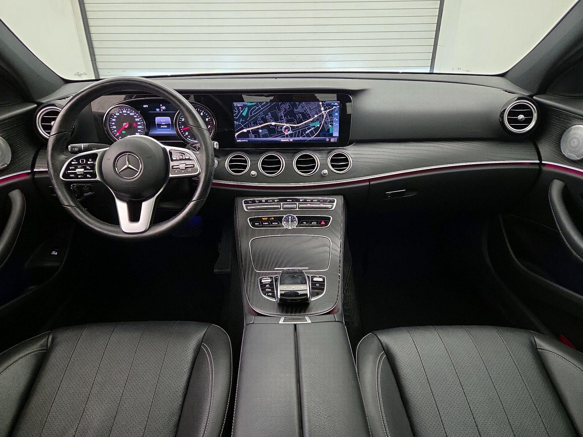 Thumbnail: 2019 Mercedes-Benz E-Class - 9