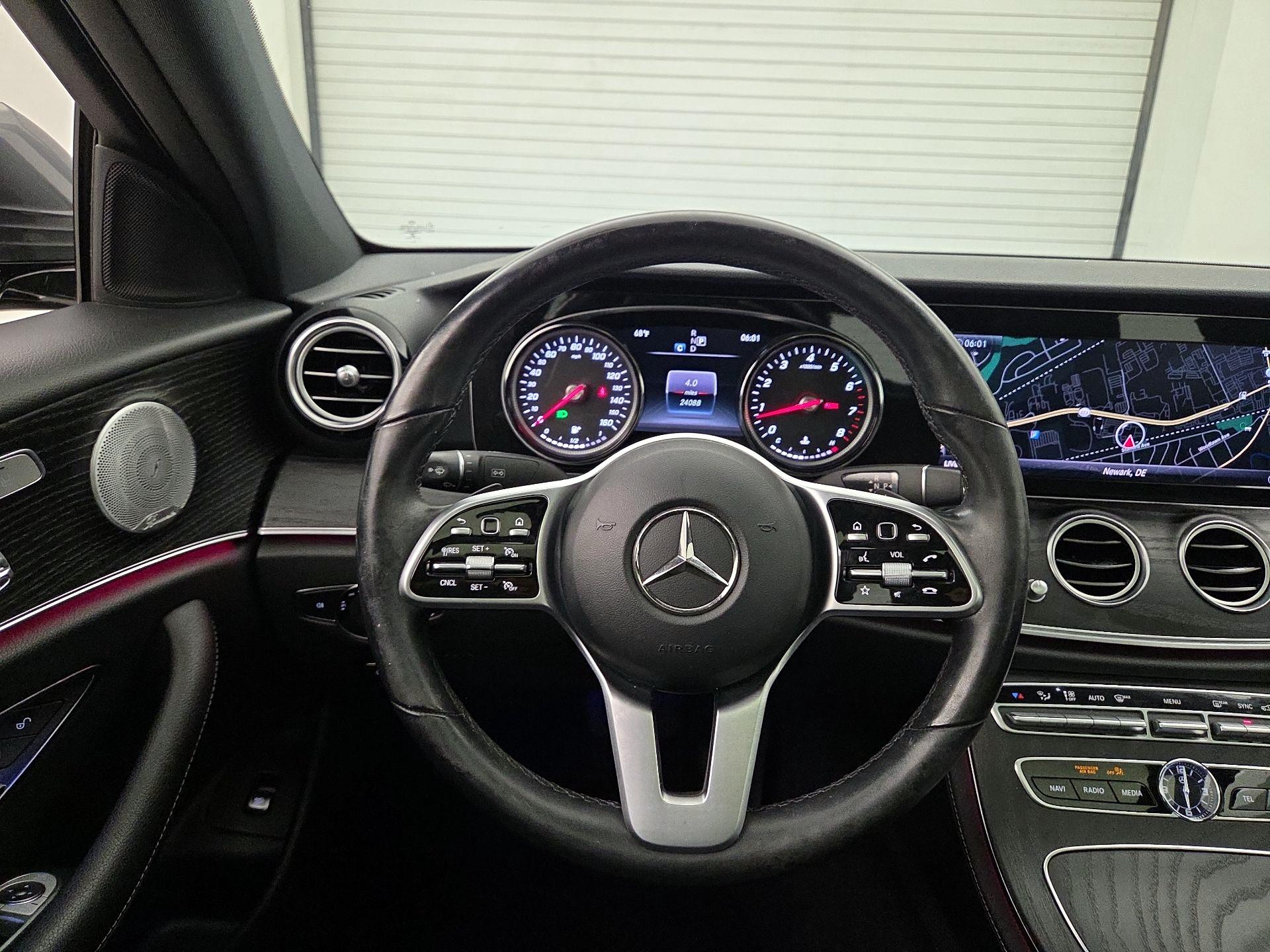 Thumbnail: 2019 Mercedes-Benz E-Class - 10