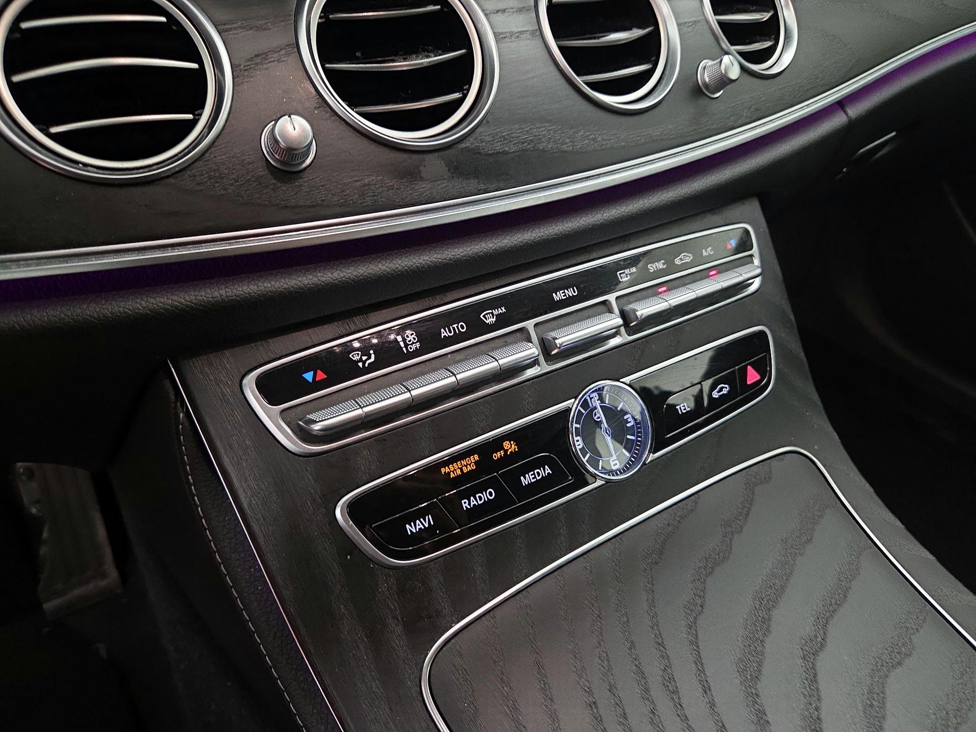 Thumbnail: 2019 Mercedes-Benz E-Class - 17