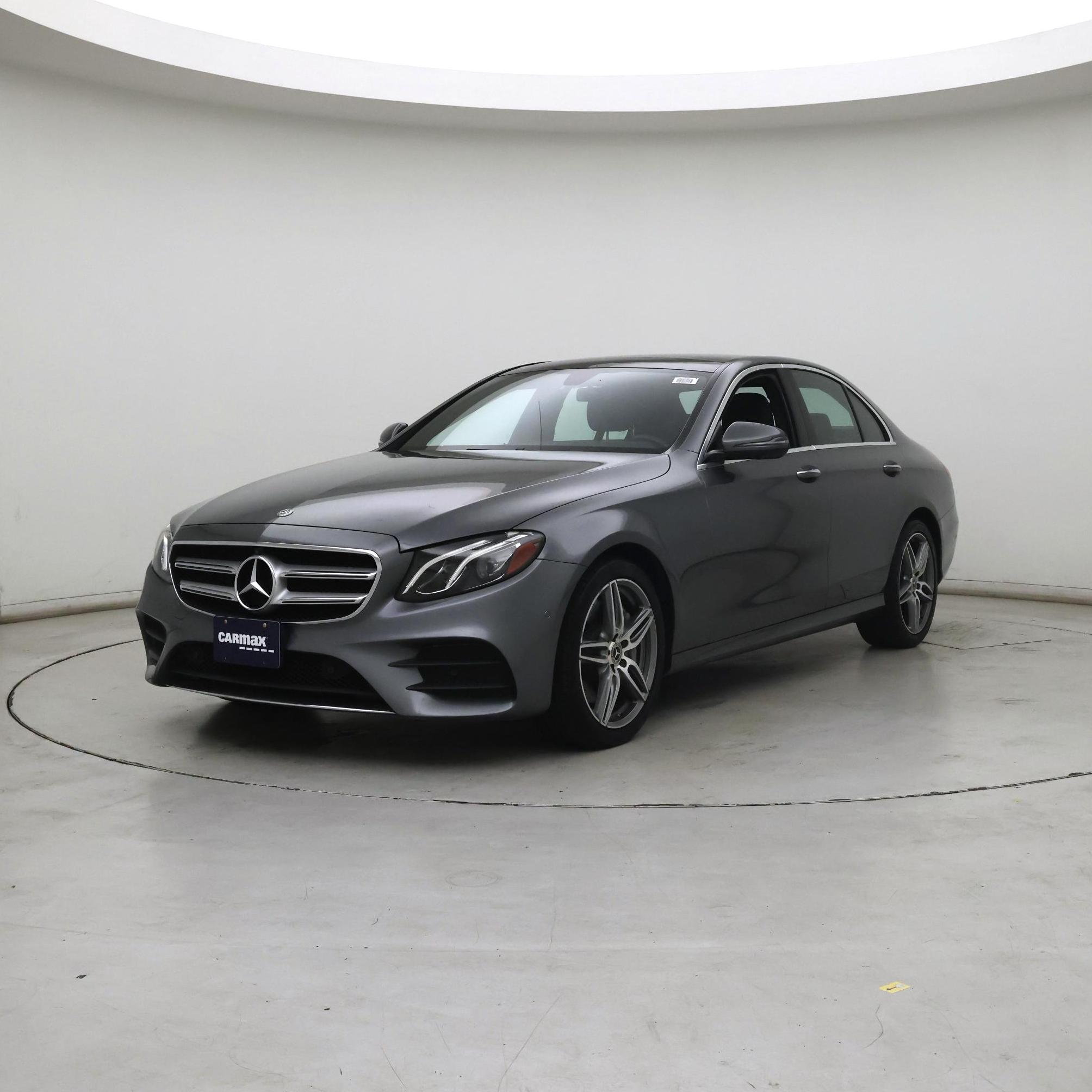 Thumbnail: 2019 Mercedes-Benz E-Class - 4