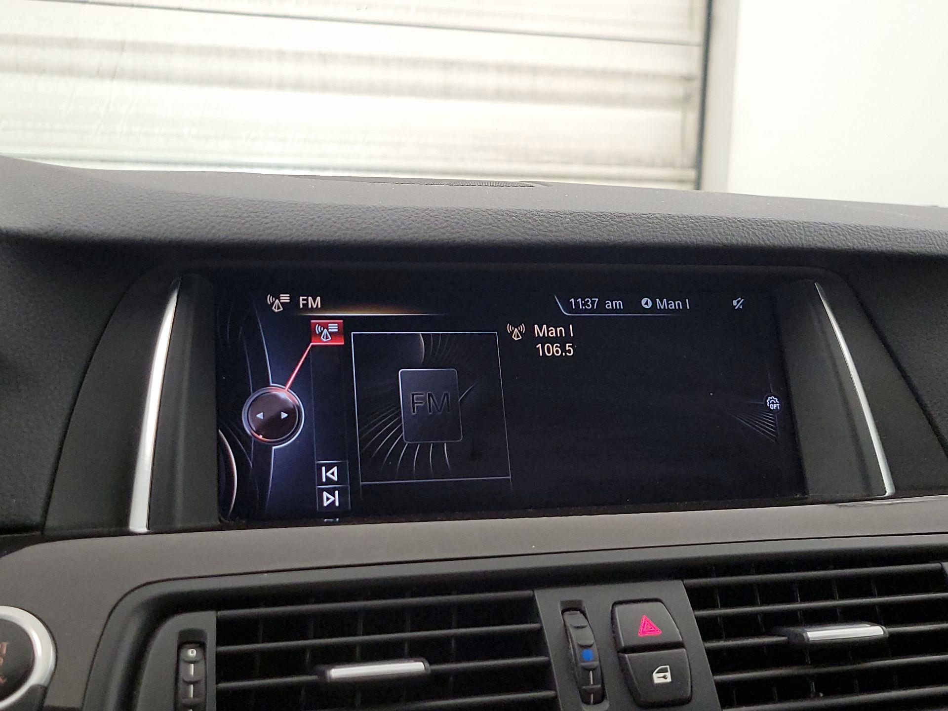 Thumbnail: 2016 BMW 5 Series - 16