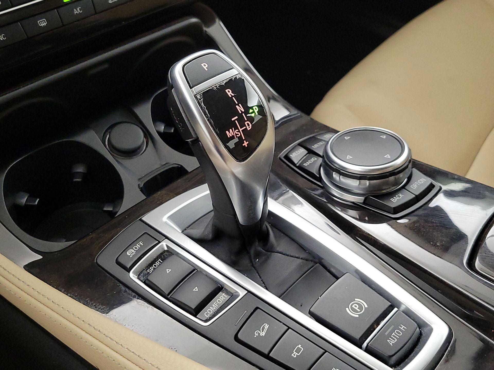 Thumbnail: 2016 BMW 5 Series - 18