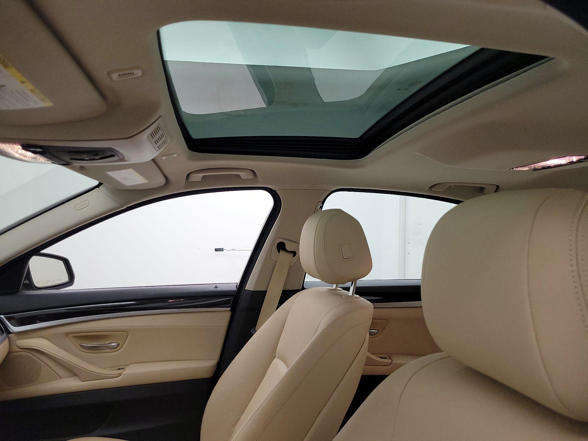 Thumbnail: 2016 BMW 5 Series - 20