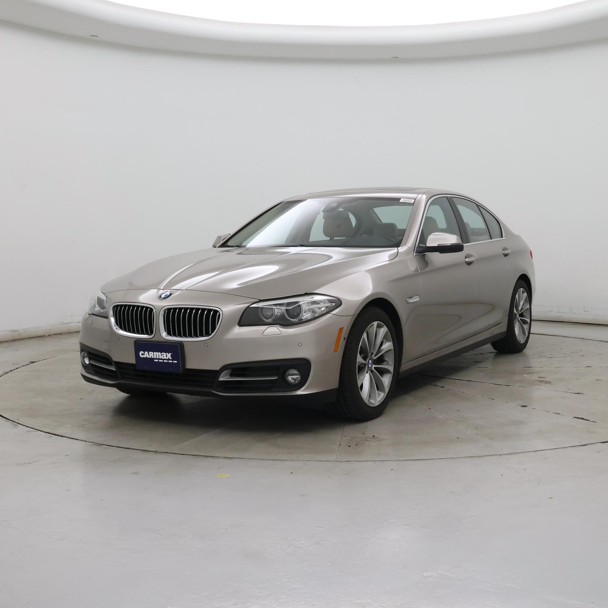 Thumbnail: 2016 BMW 5 Series - 4