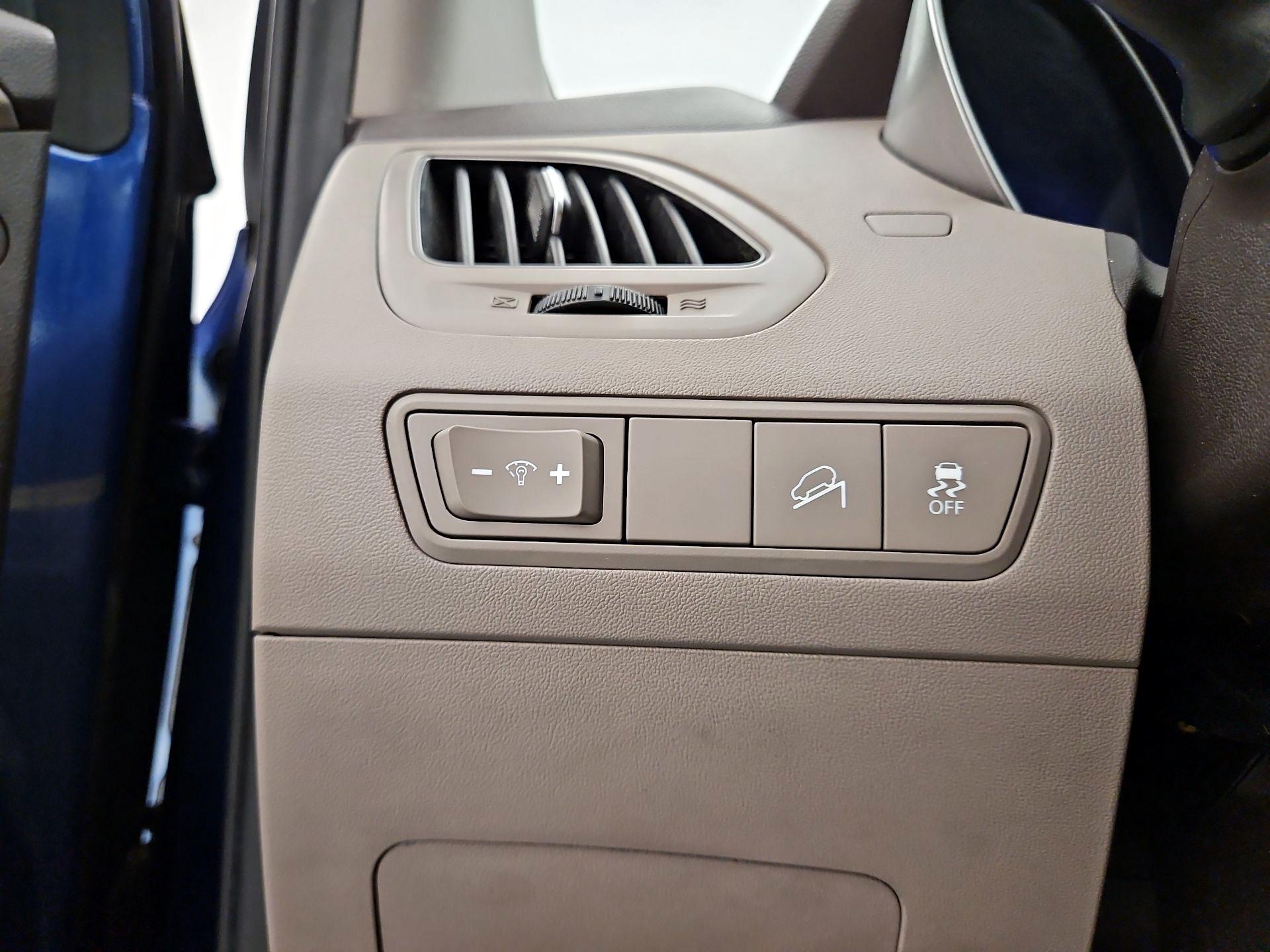 Thumbnail: 2014 Hyundai Tucson - 13