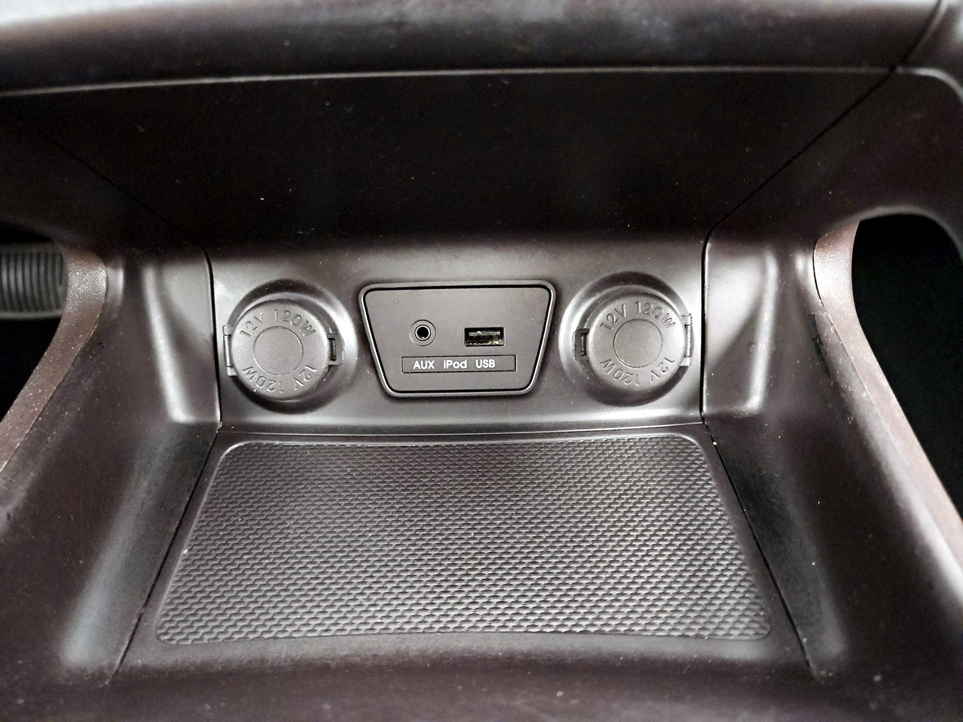 Thumbnail: 2014 Hyundai Tucson - 18