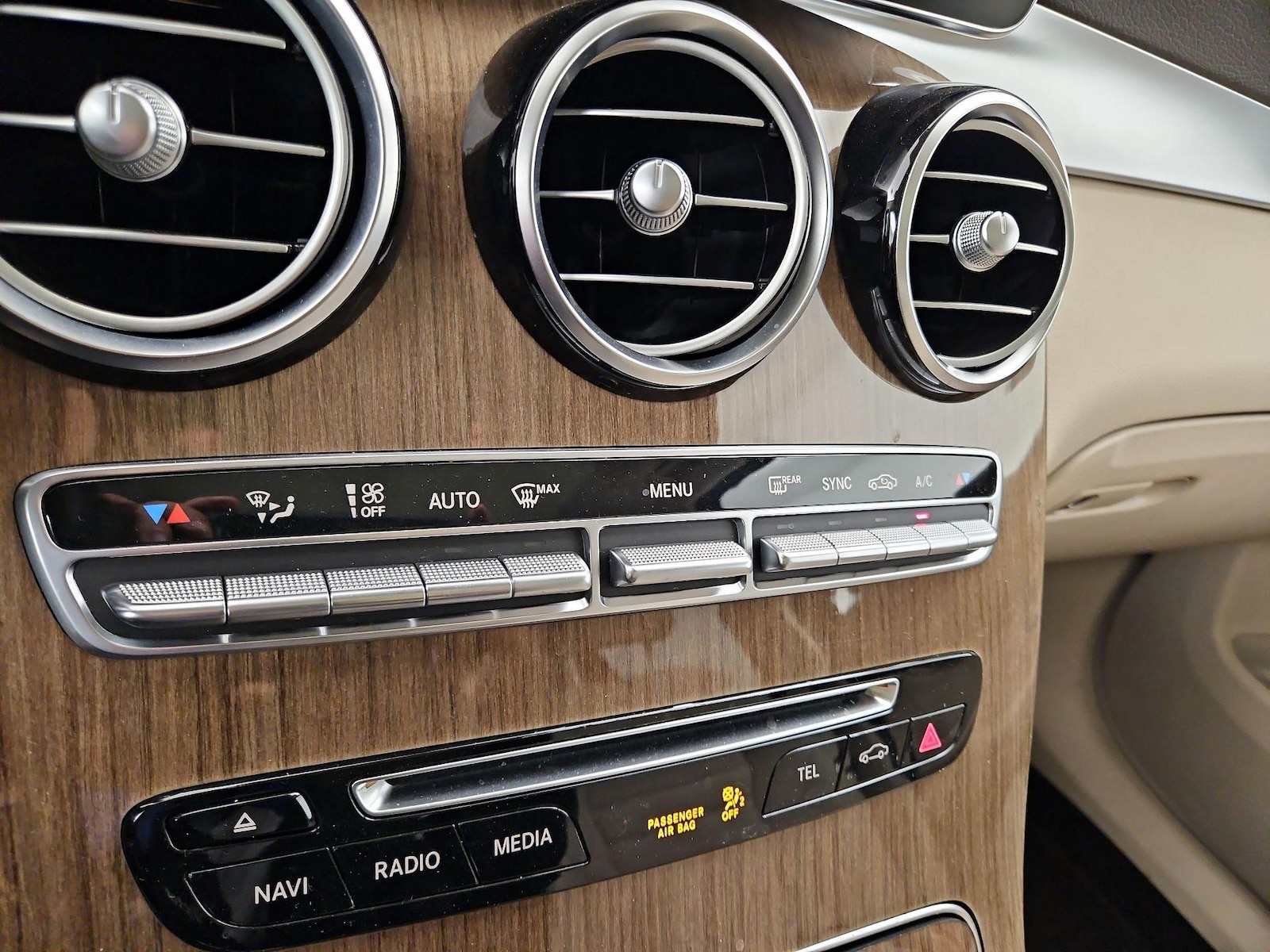 2018 Mercedes-Benz GLC AMG GLC43 - Photo 17