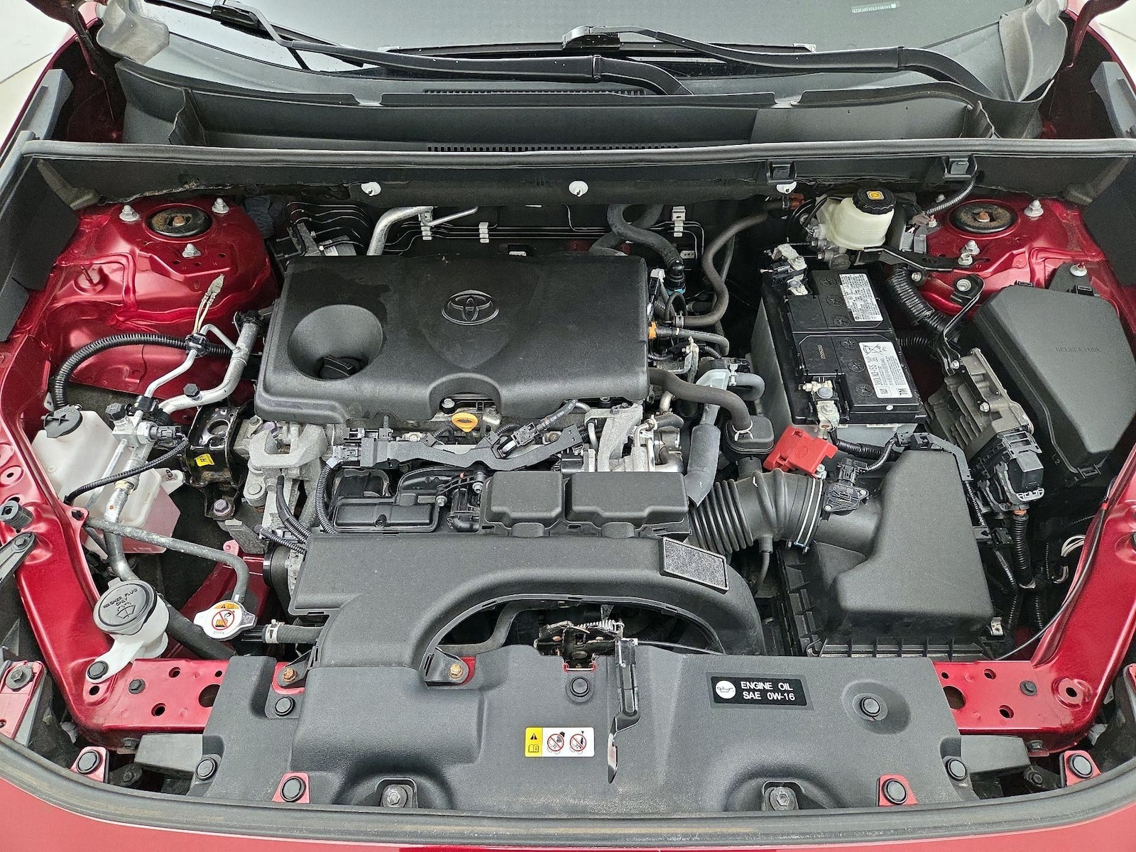 2020 Toyota RAV4 LE - Photo 22