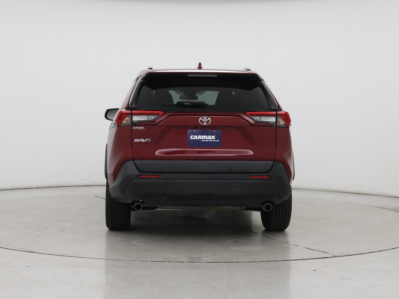 2020 Toyota RAV4 LE - Photo 7