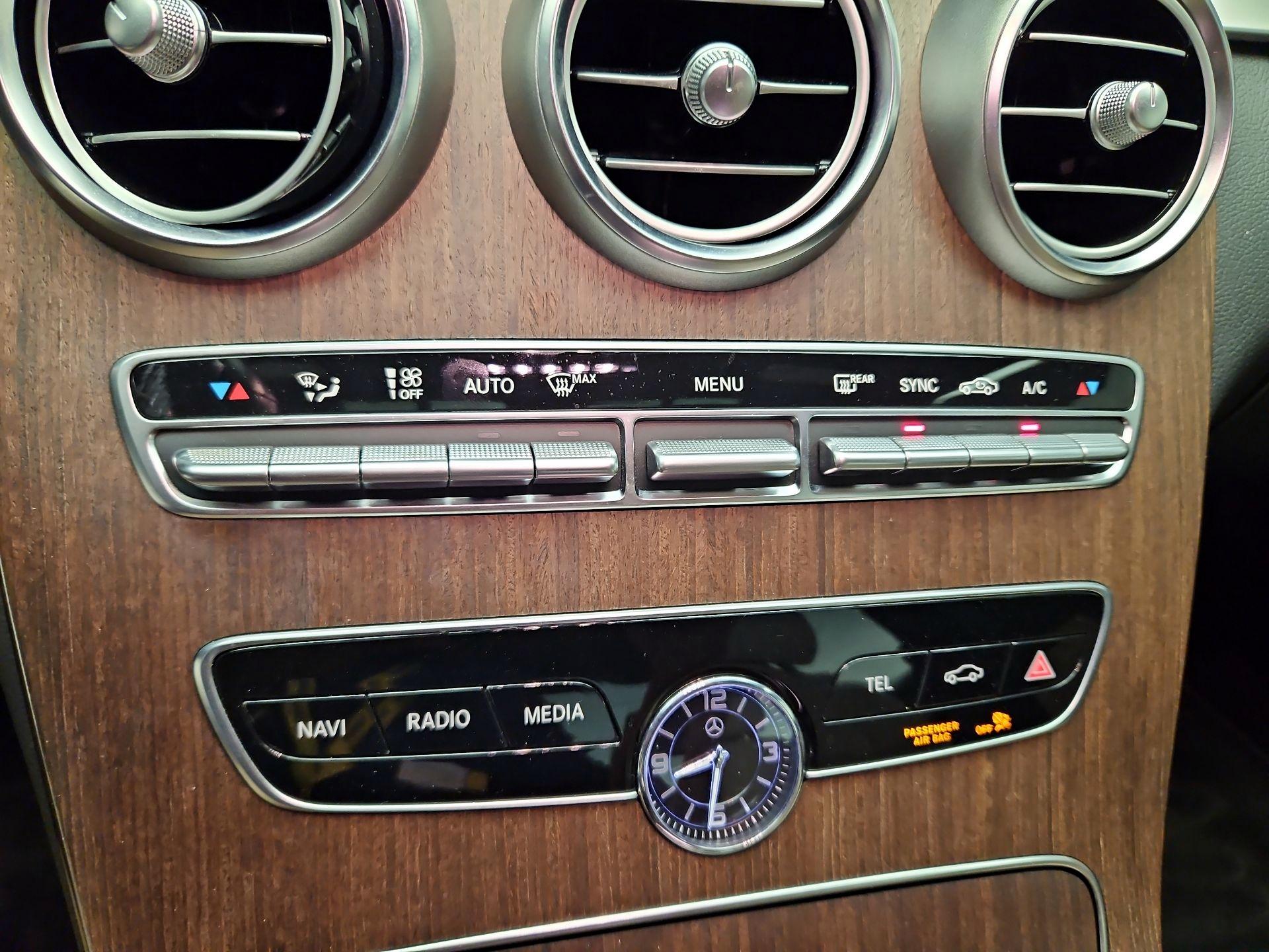 Thumbnail: 2020 Mercedes-Benz C-Class - 16