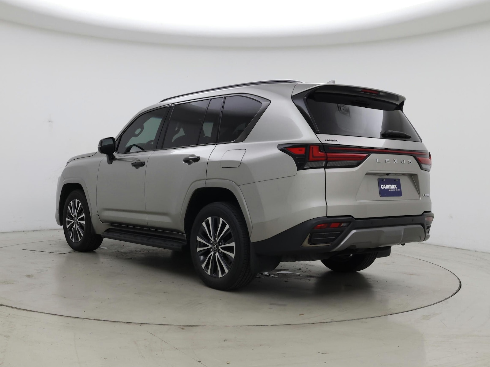 2024 Lexus LX Premium - Photo 3