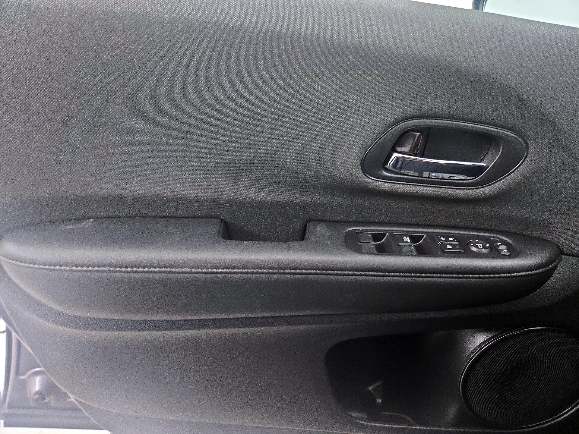 Thumbnail: 2020 Honda HR-V - 12