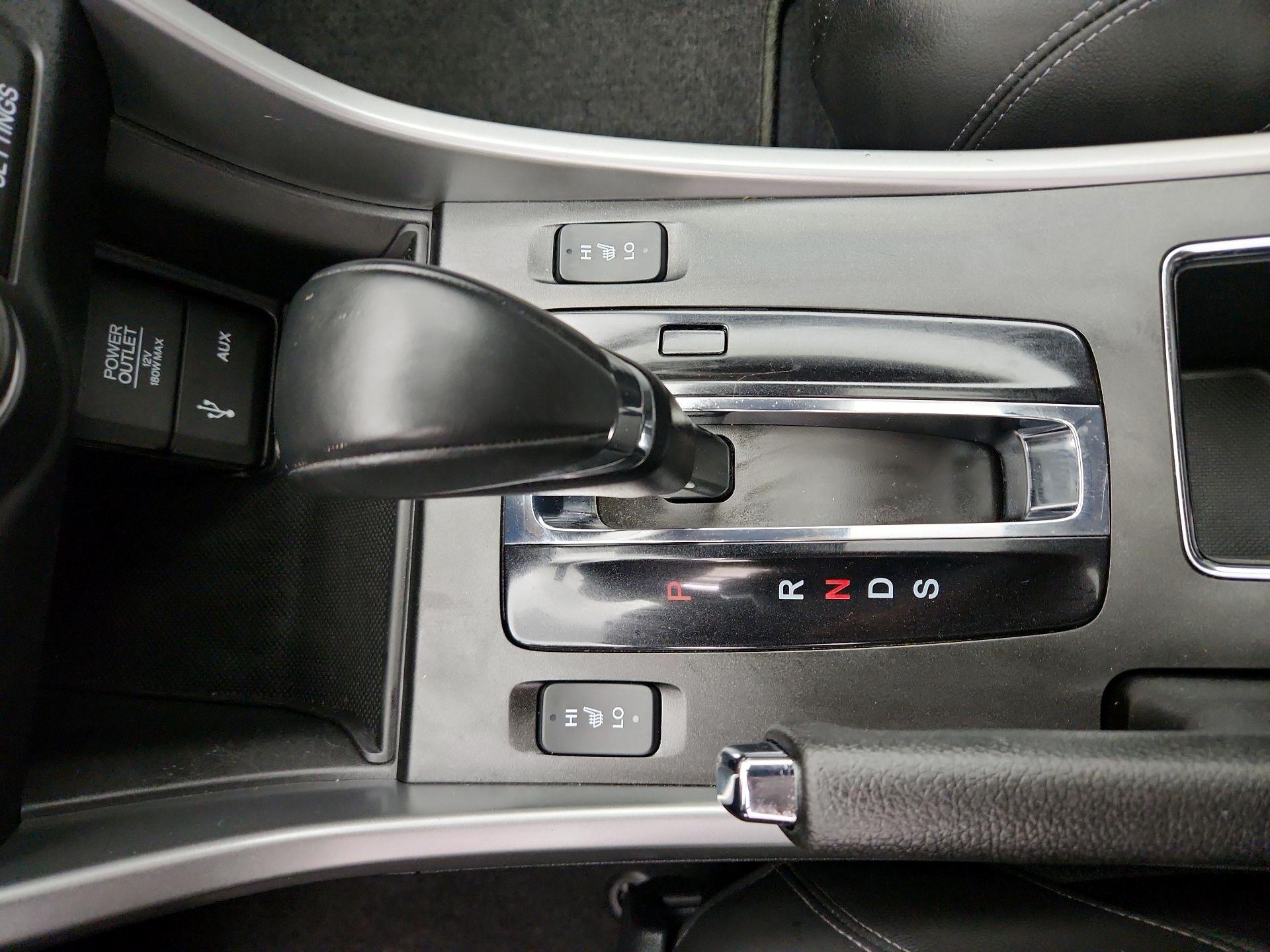 Thumbnail: 2015 Honda Accord - 17