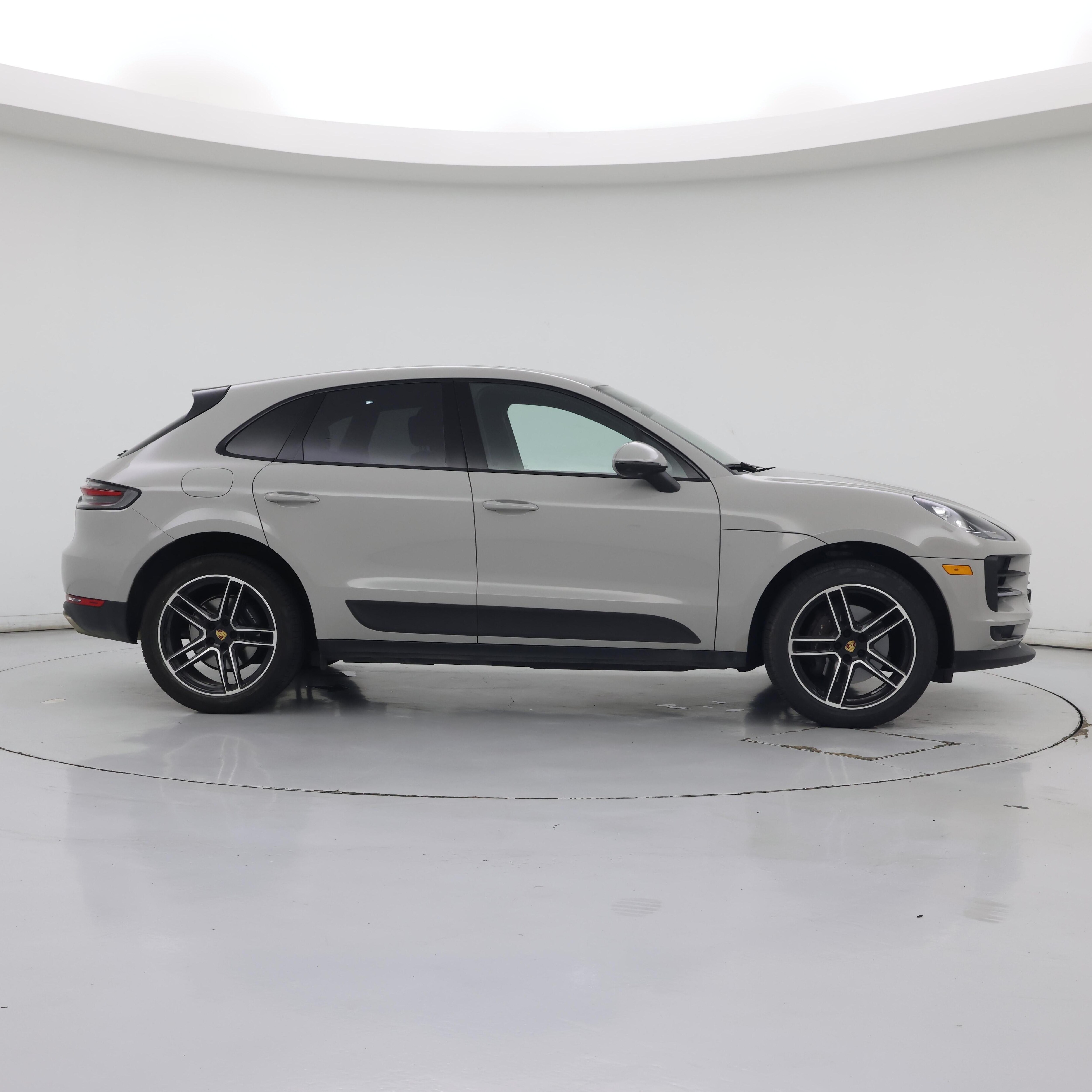 Thumbnail: 2021 Porsche Macan - 7