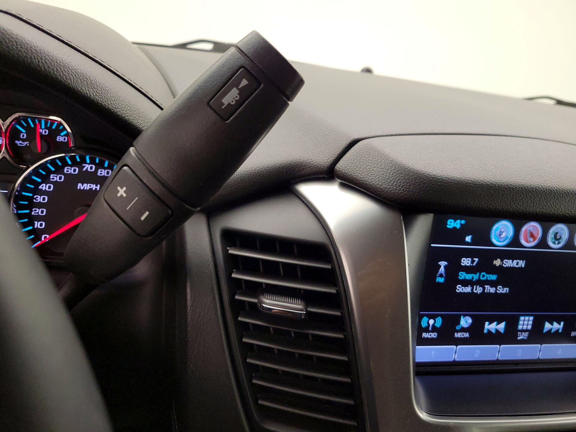 Thumbnail: 2017 Chevrolet Tahoe - 17