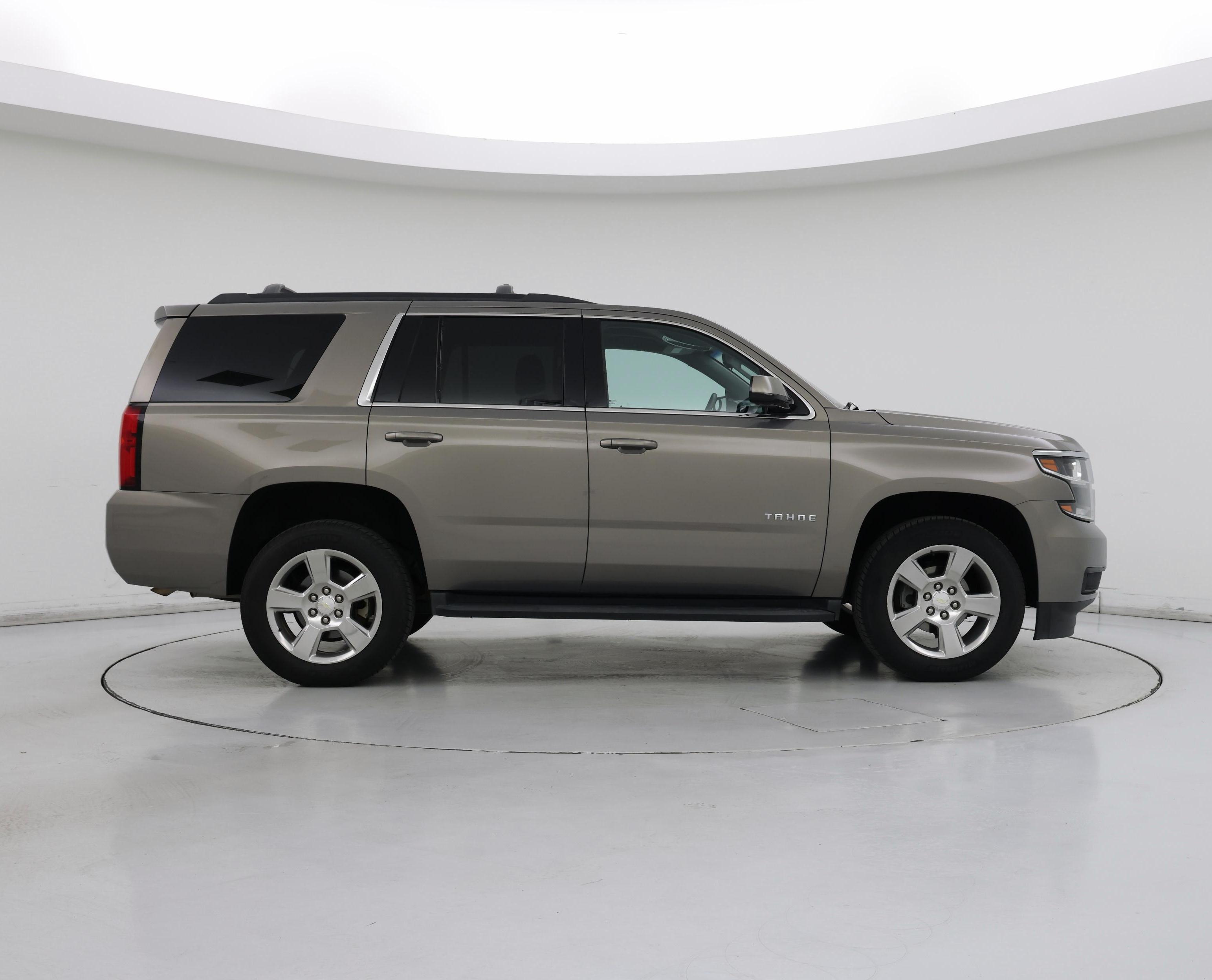 Thumbnail: 2017 Chevrolet Tahoe - 7