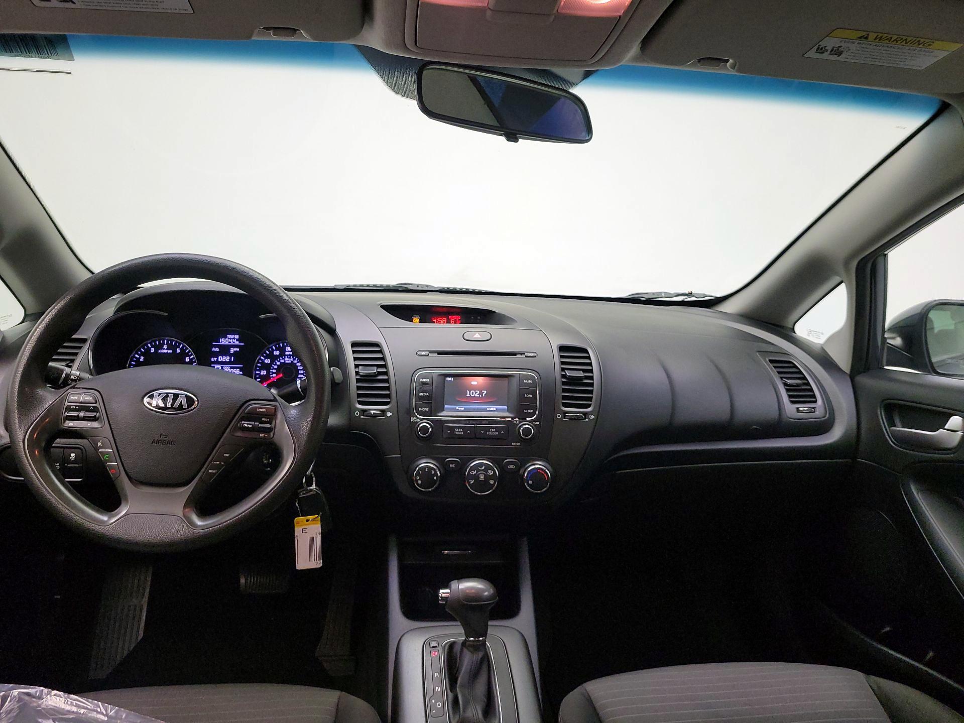 Thumbnail: 2016 Kia Forte - 9