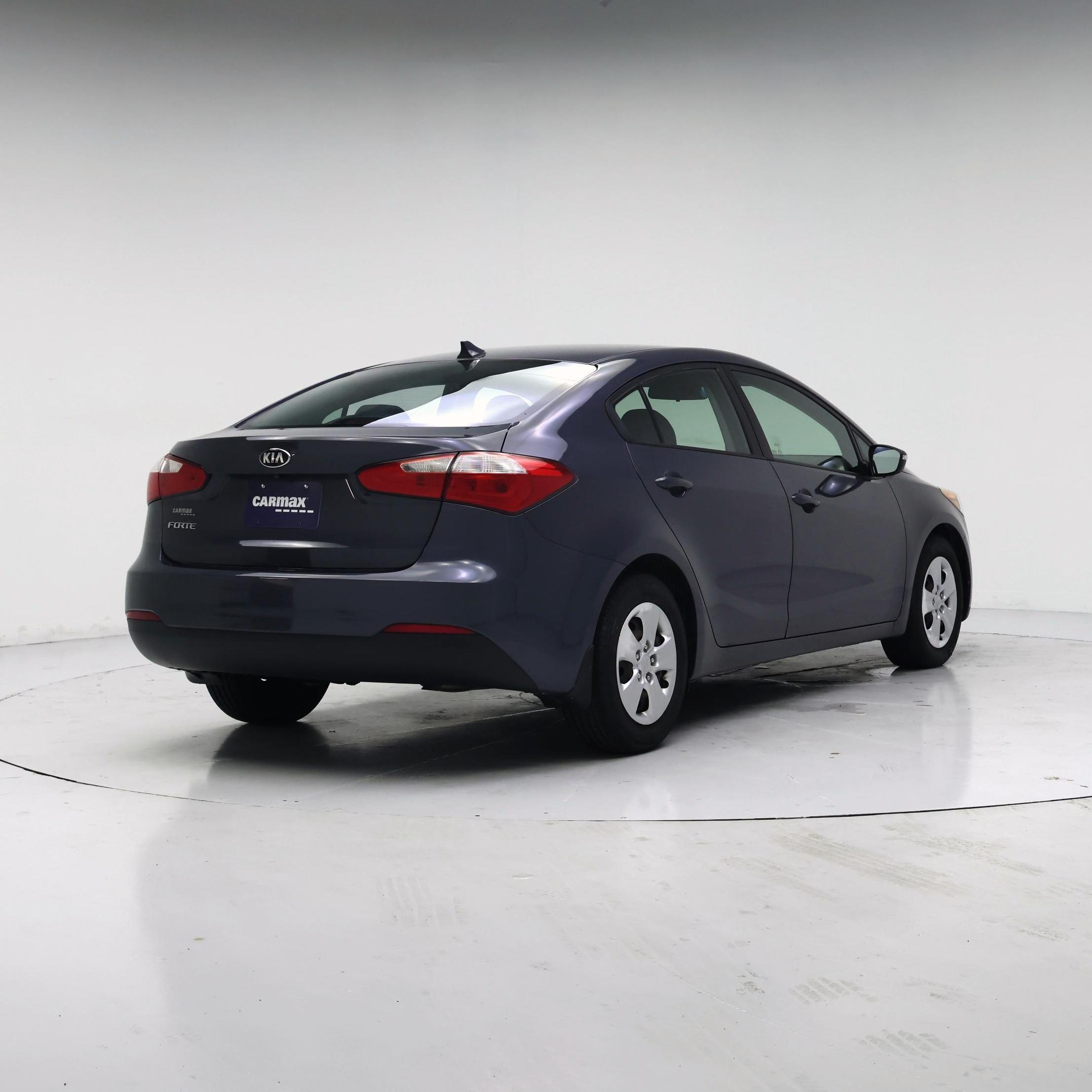 Thumbnail: 2016 Kia Forte - 8