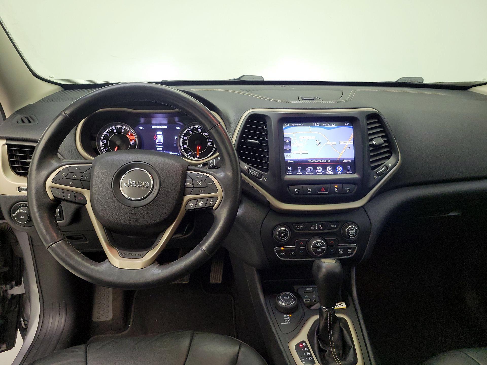 Thumbnail: 2016 Jeep Cherokee - 9