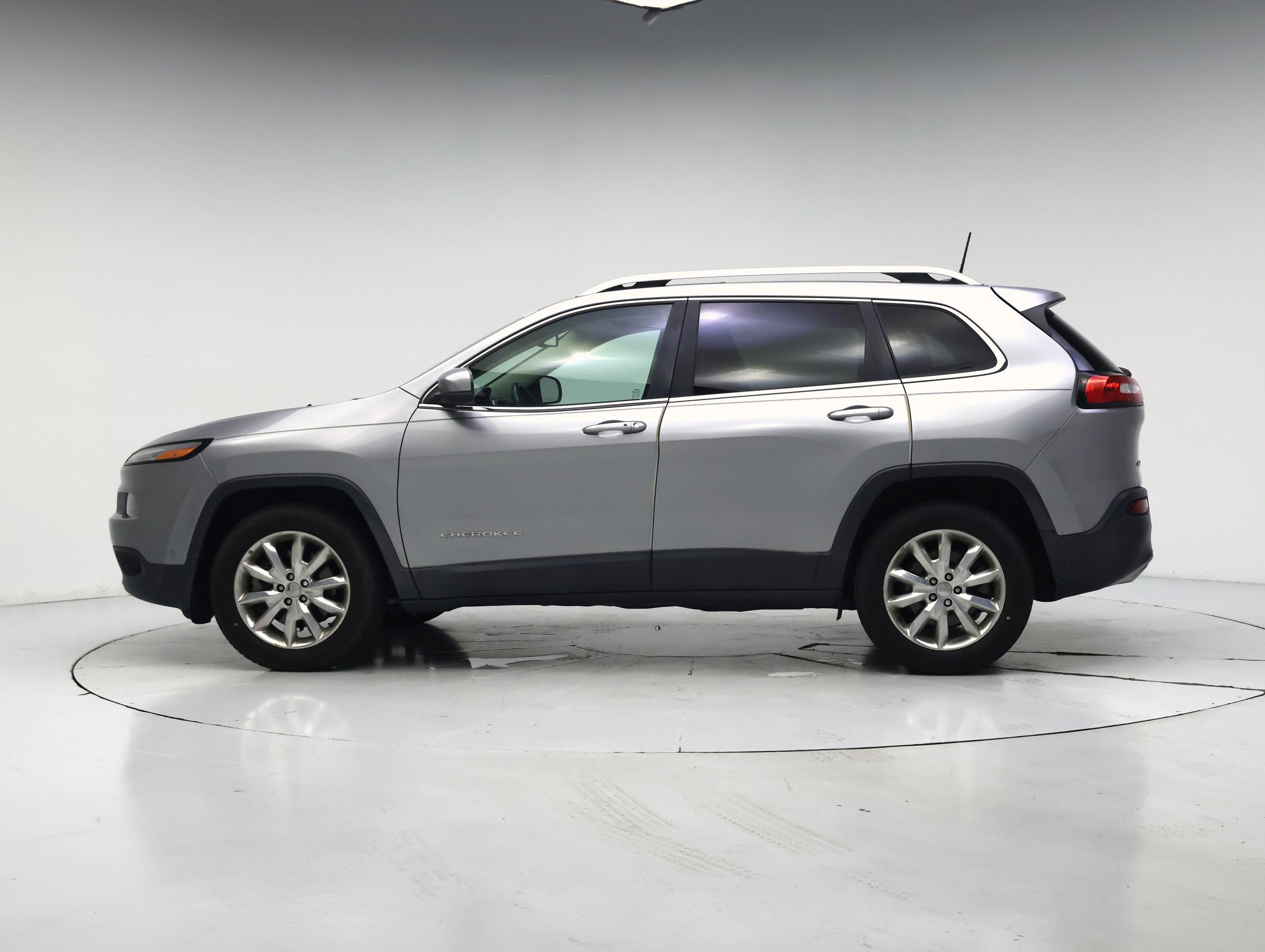 Thumbnail: 2016 Jeep Cherokee - 3