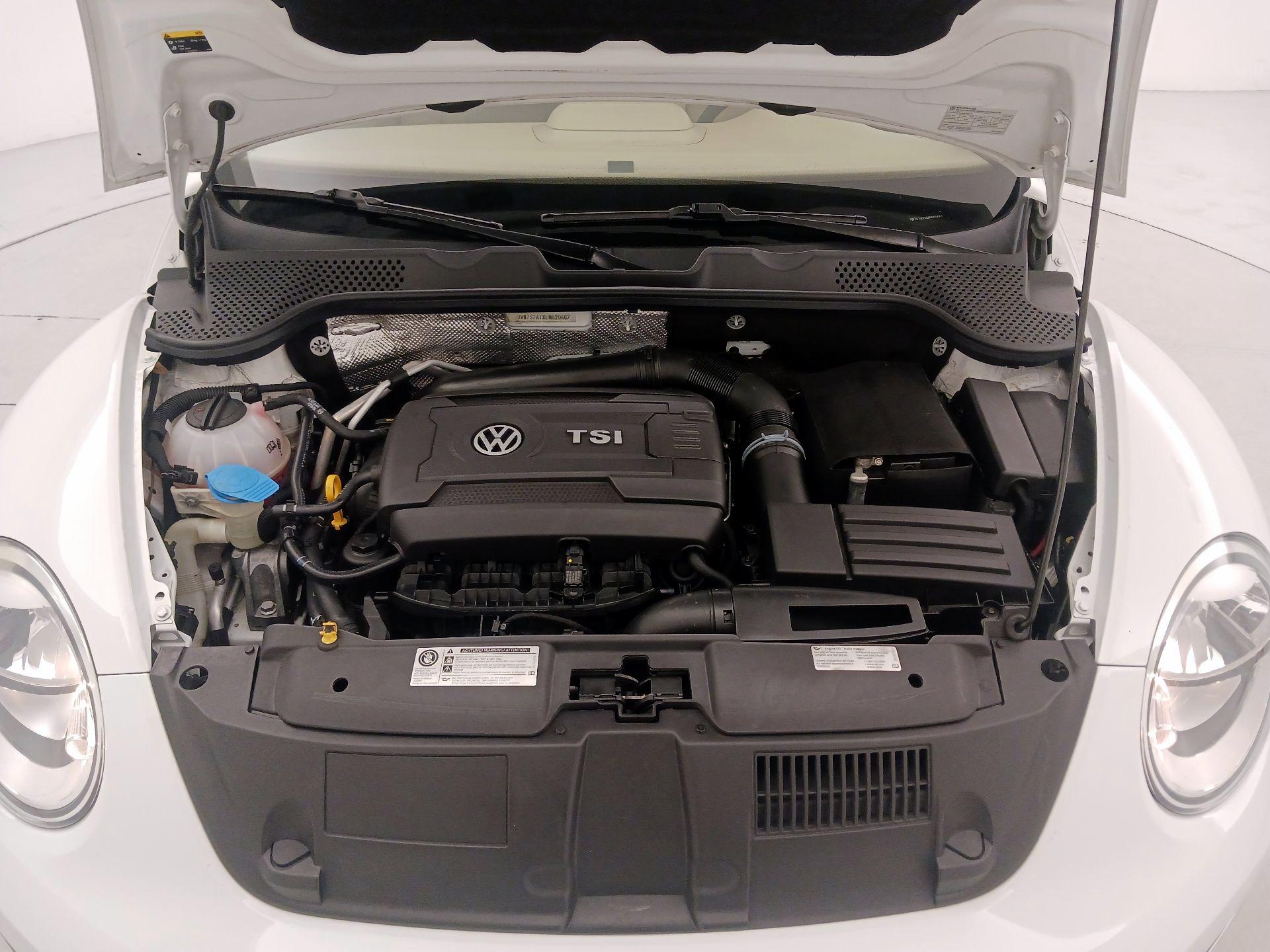 Thumbnail: 2014 Volkswagen Beetle - 20