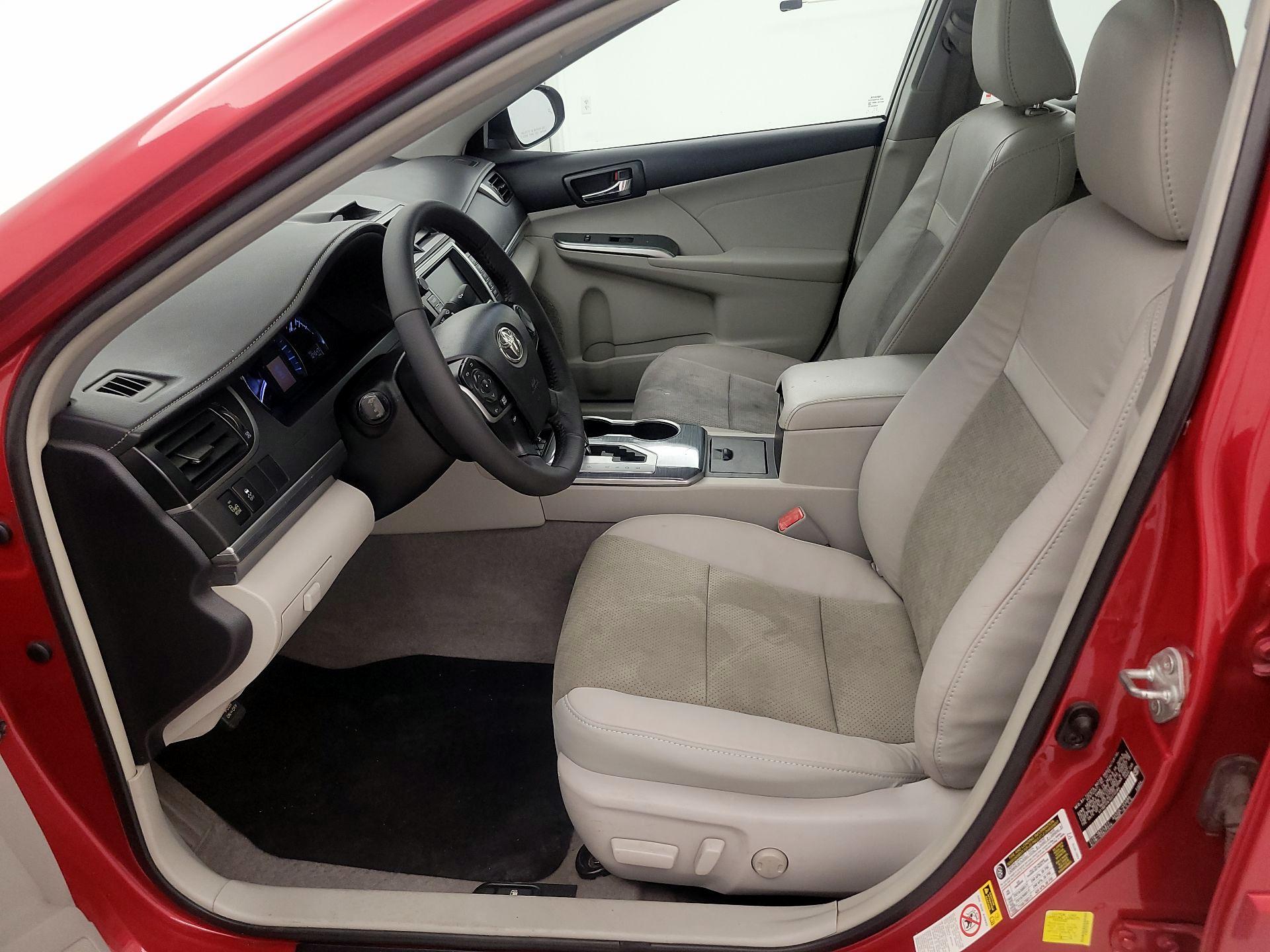 Thumbnail: 2014 Toyota Camry - 11