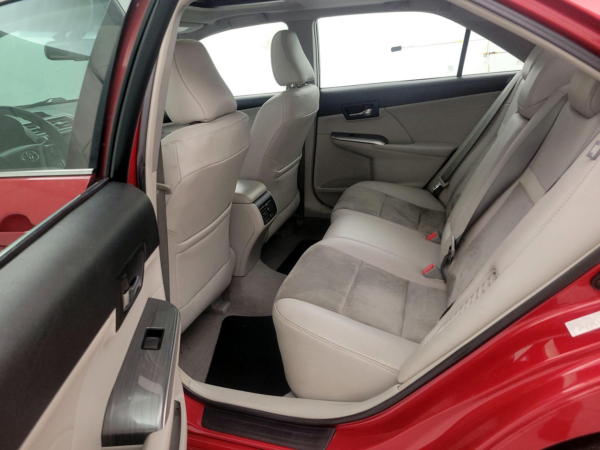 Thumbnail: 2014 Toyota Camry - 20