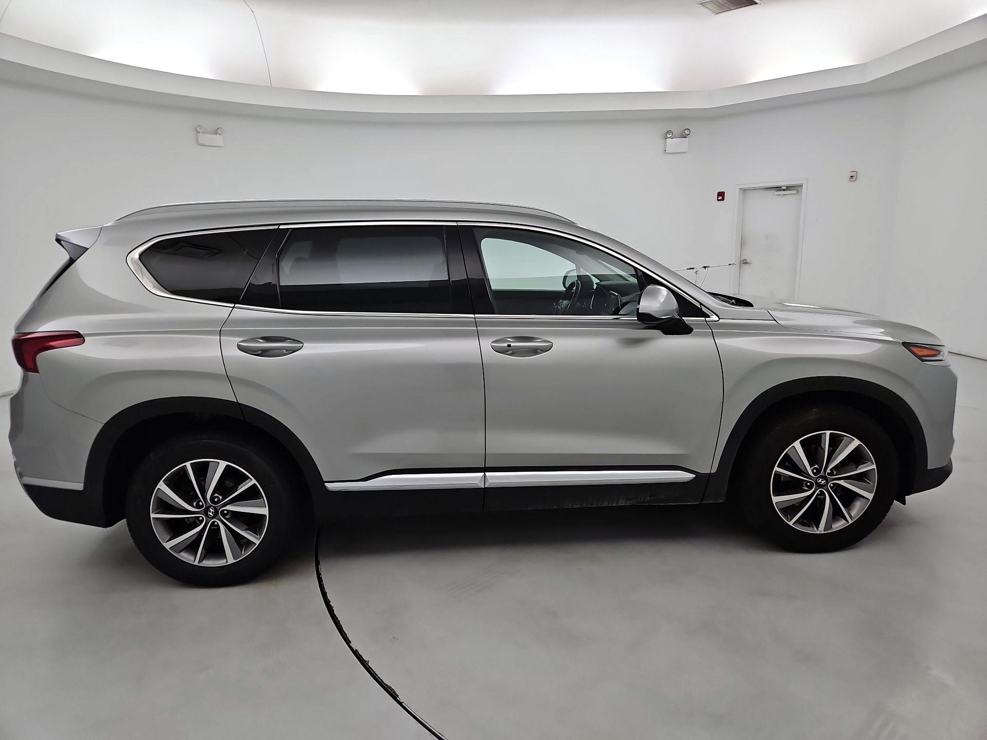 Thumbnail: 2020 Hyundai Santa Fe - 4