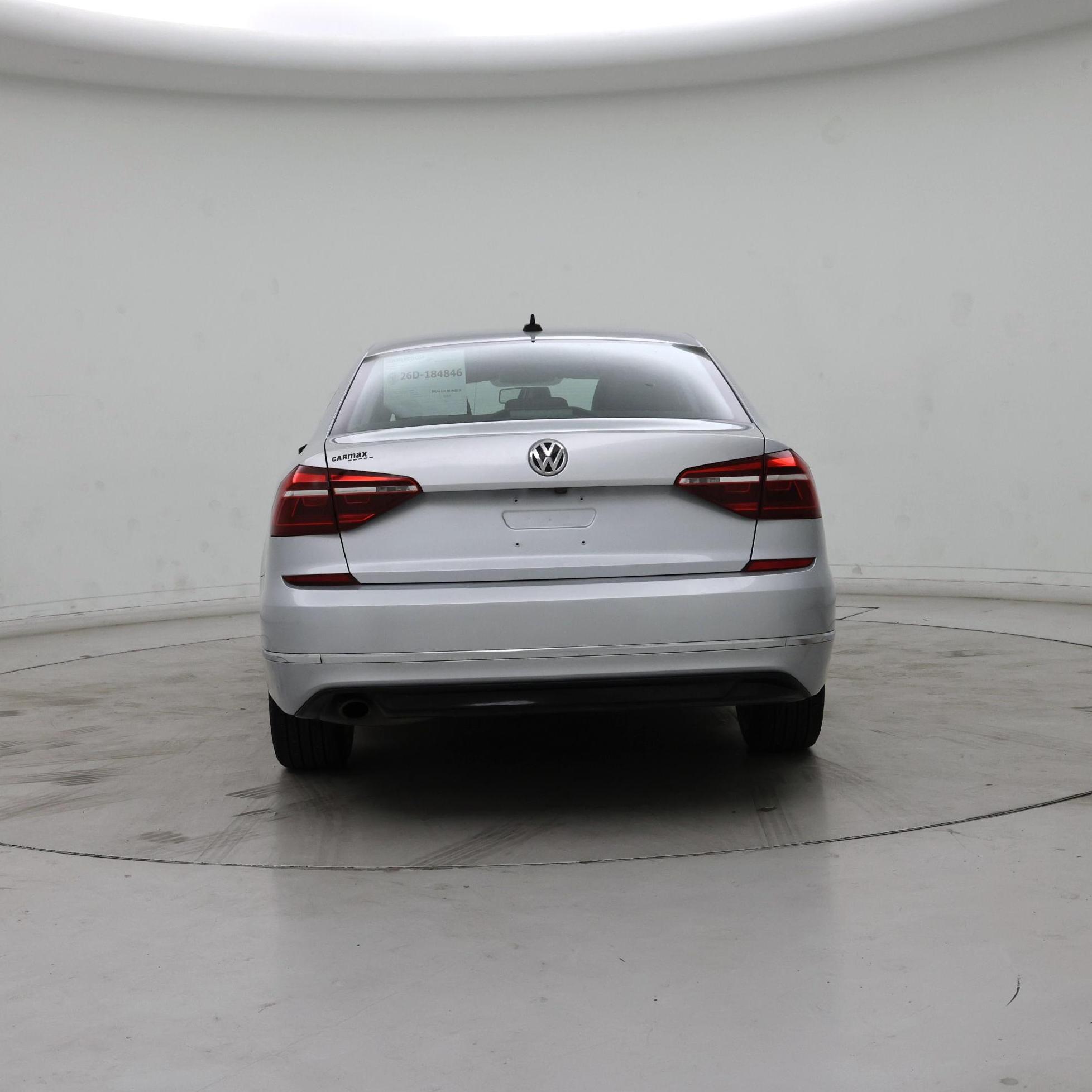 Thumbnail: 2018 Volkswagen Passat - 6