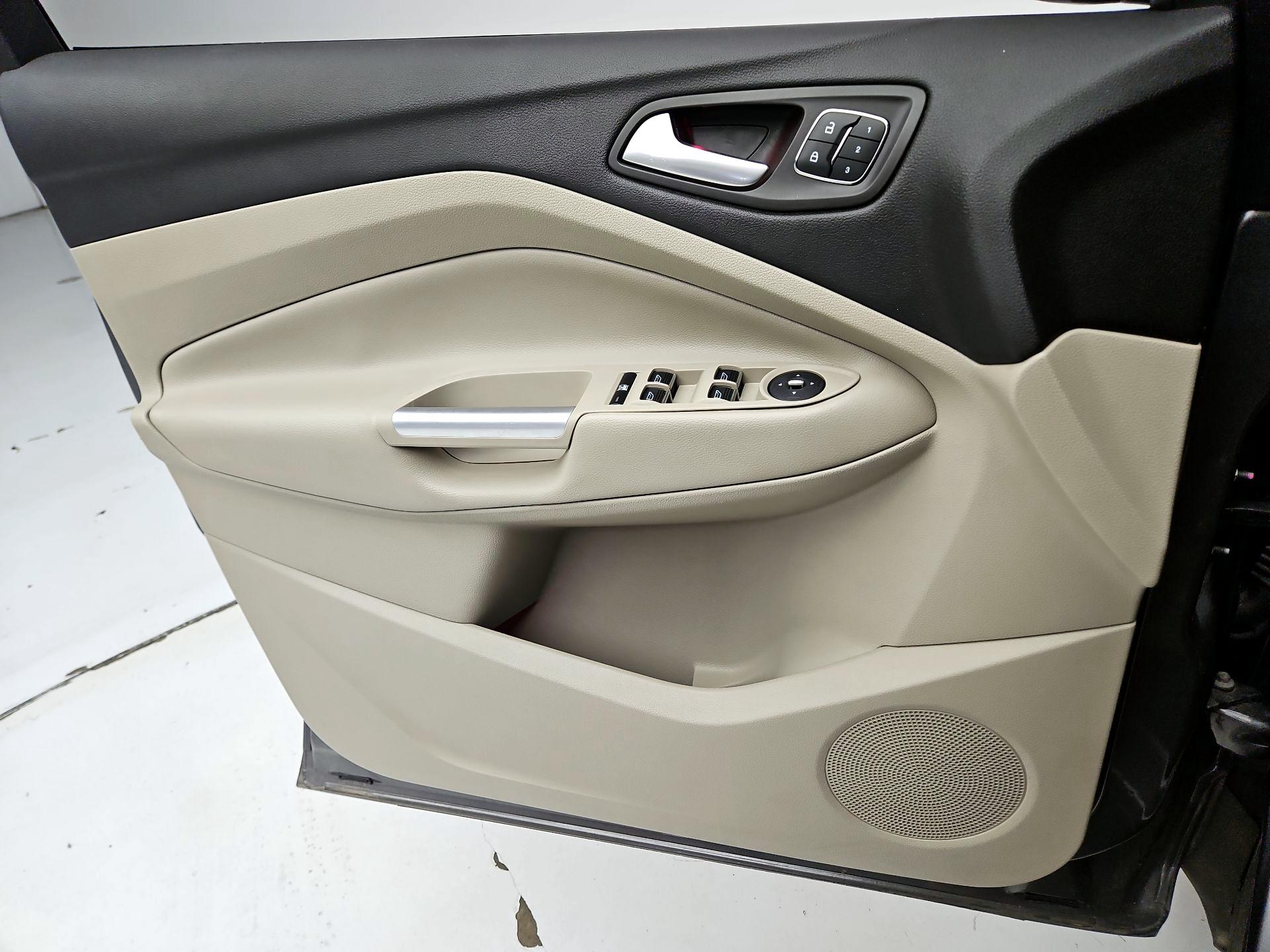 Thumbnail: 2014 Ford Escape - 12