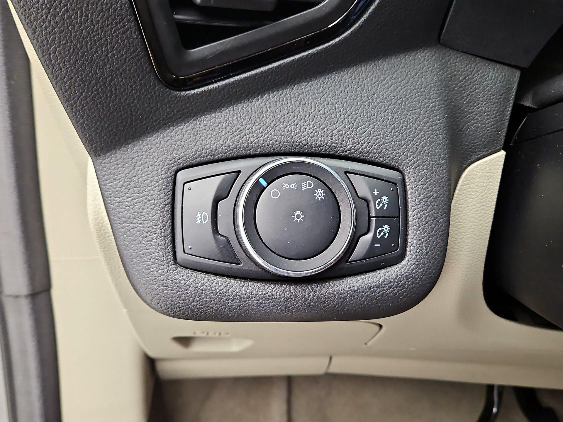 Thumbnail: 2014 Ford Escape - 13