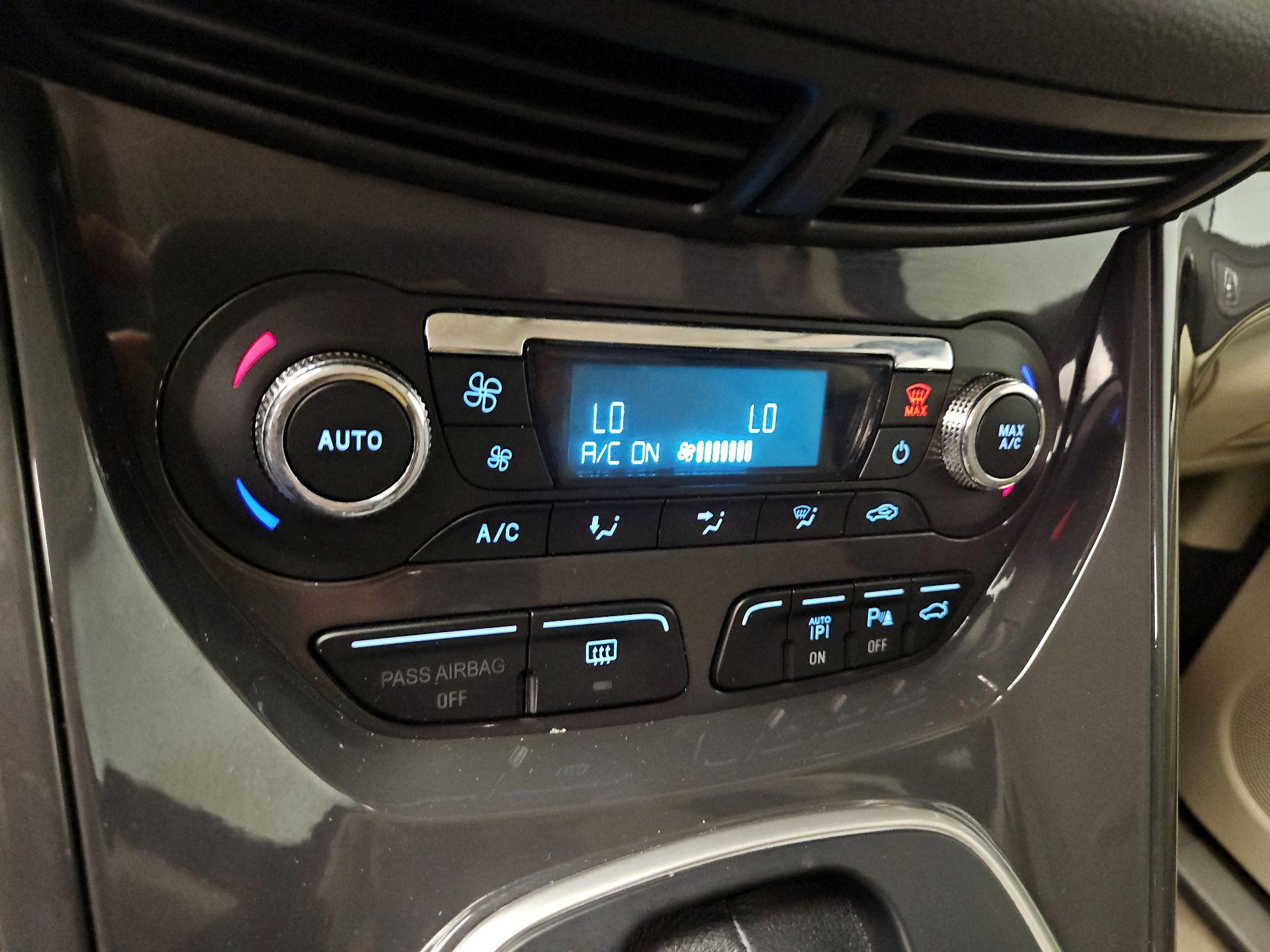 Thumbnail: 2014 Ford Escape - 16