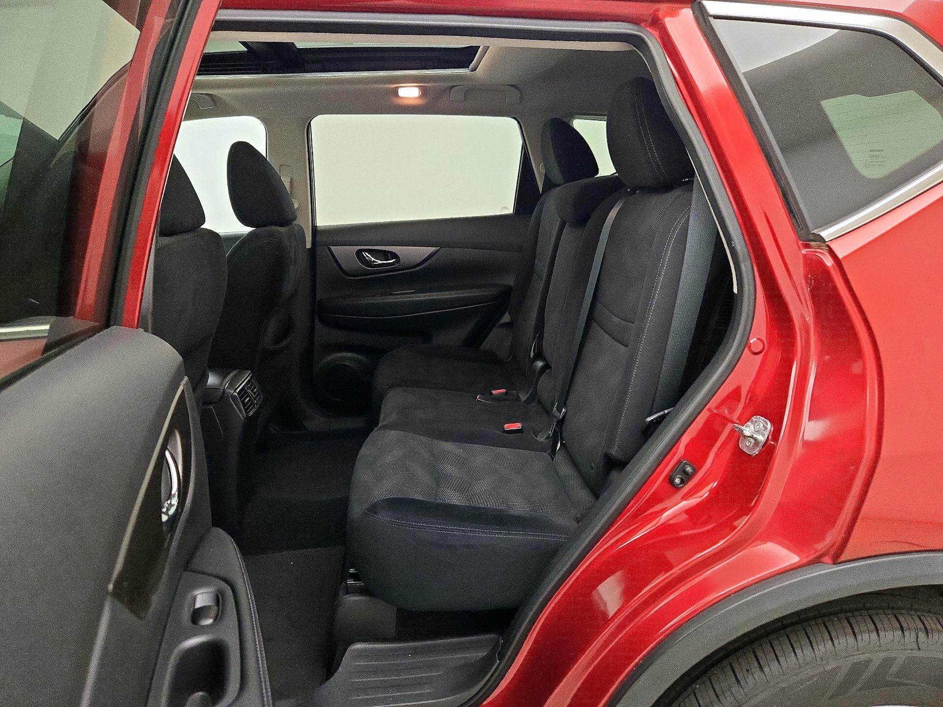 Thumbnail: 2014 Nissan Rogue - 20