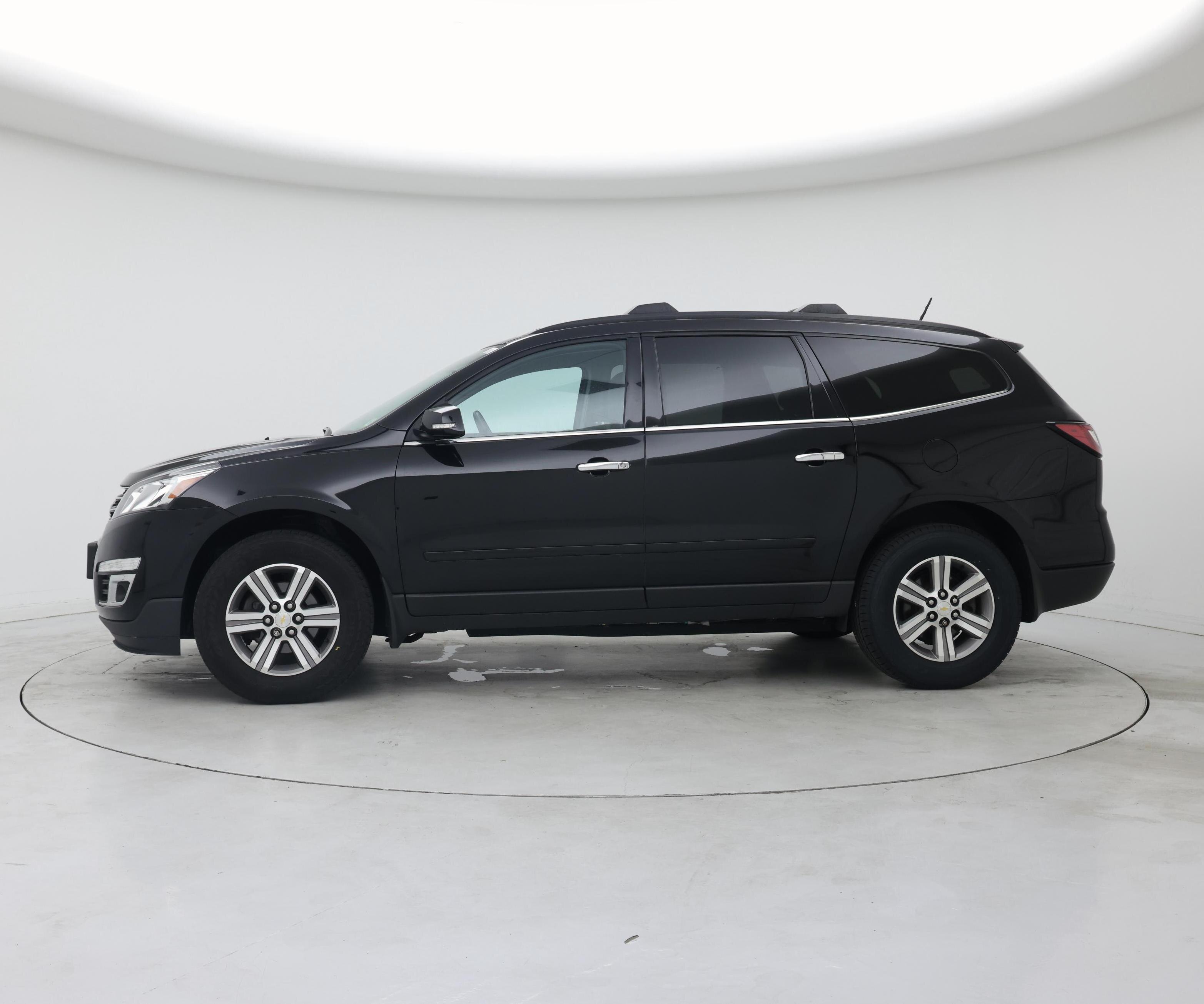 Thumbnail: 2017 Chevrolet Traverse - 3
