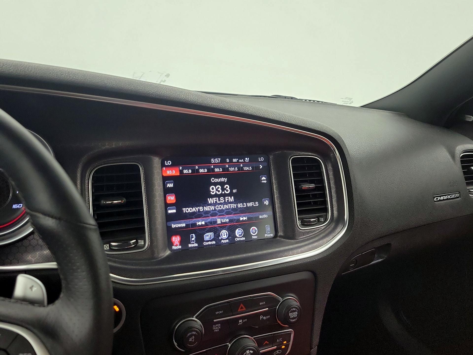 Thumbnail: 2016 Dodge Charger - 16