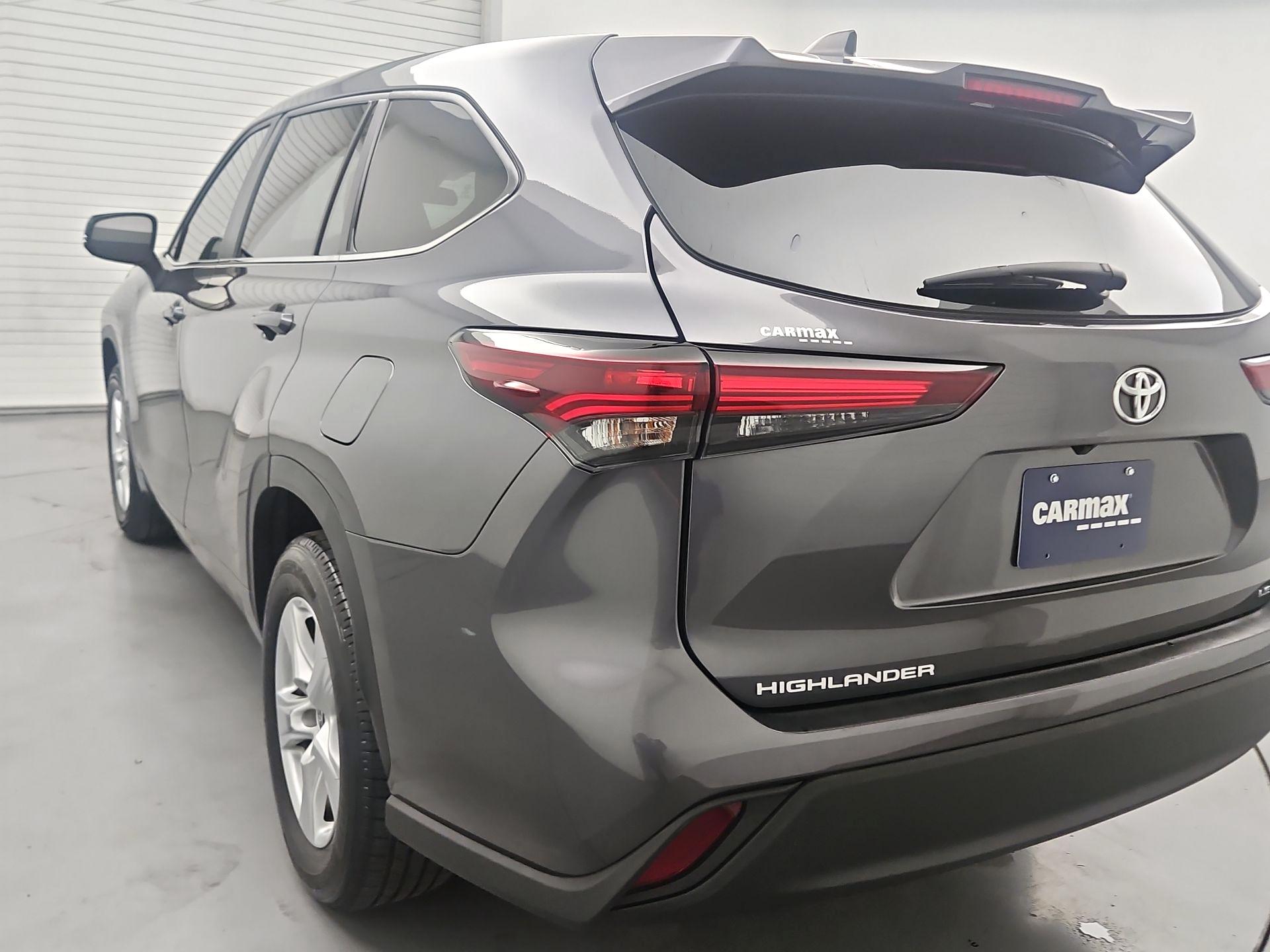 Thumbnail: 2024 Toyota Highlander - 7