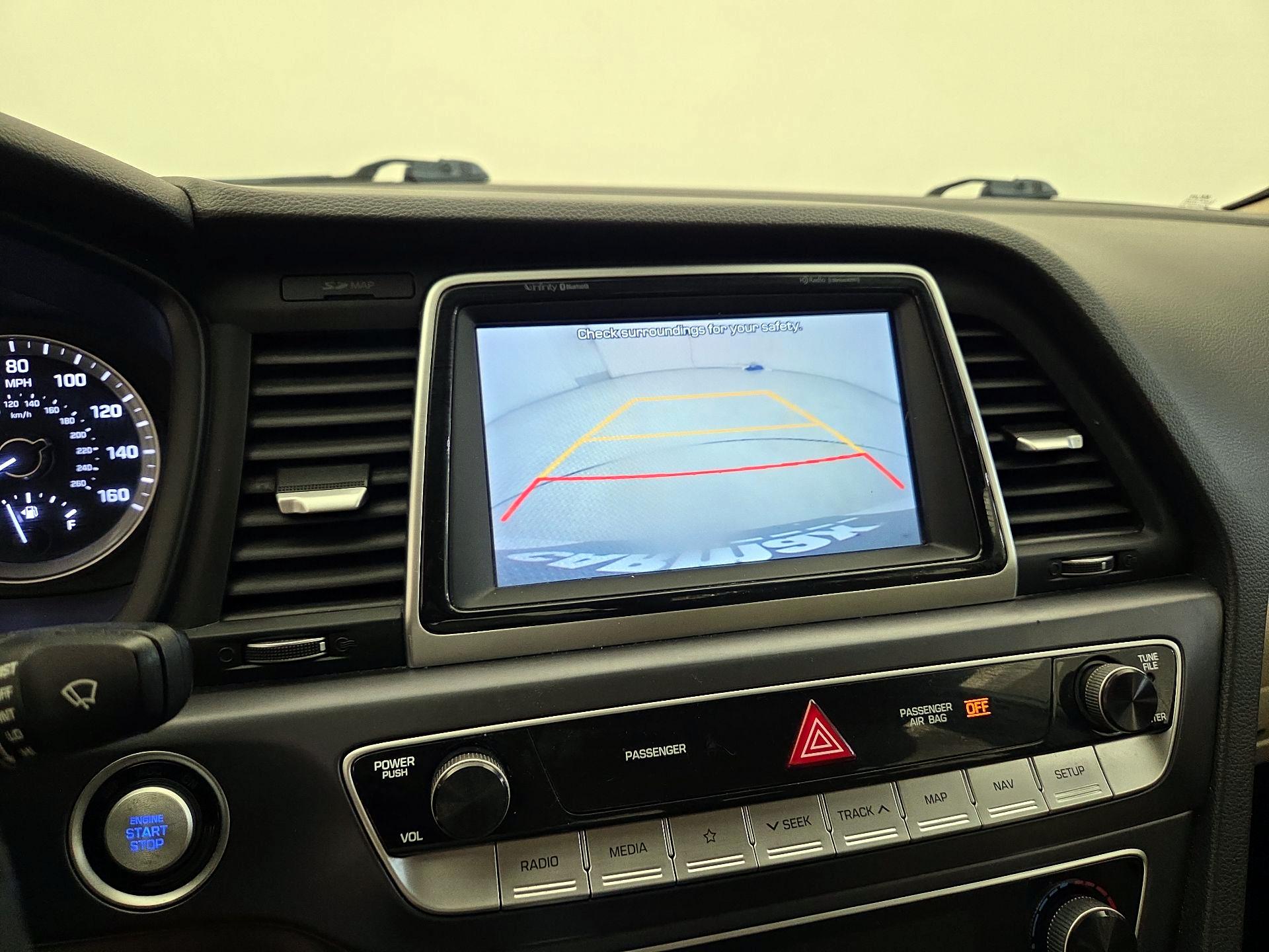 Thumbnail: 2019 Hyundai Sonata - 15