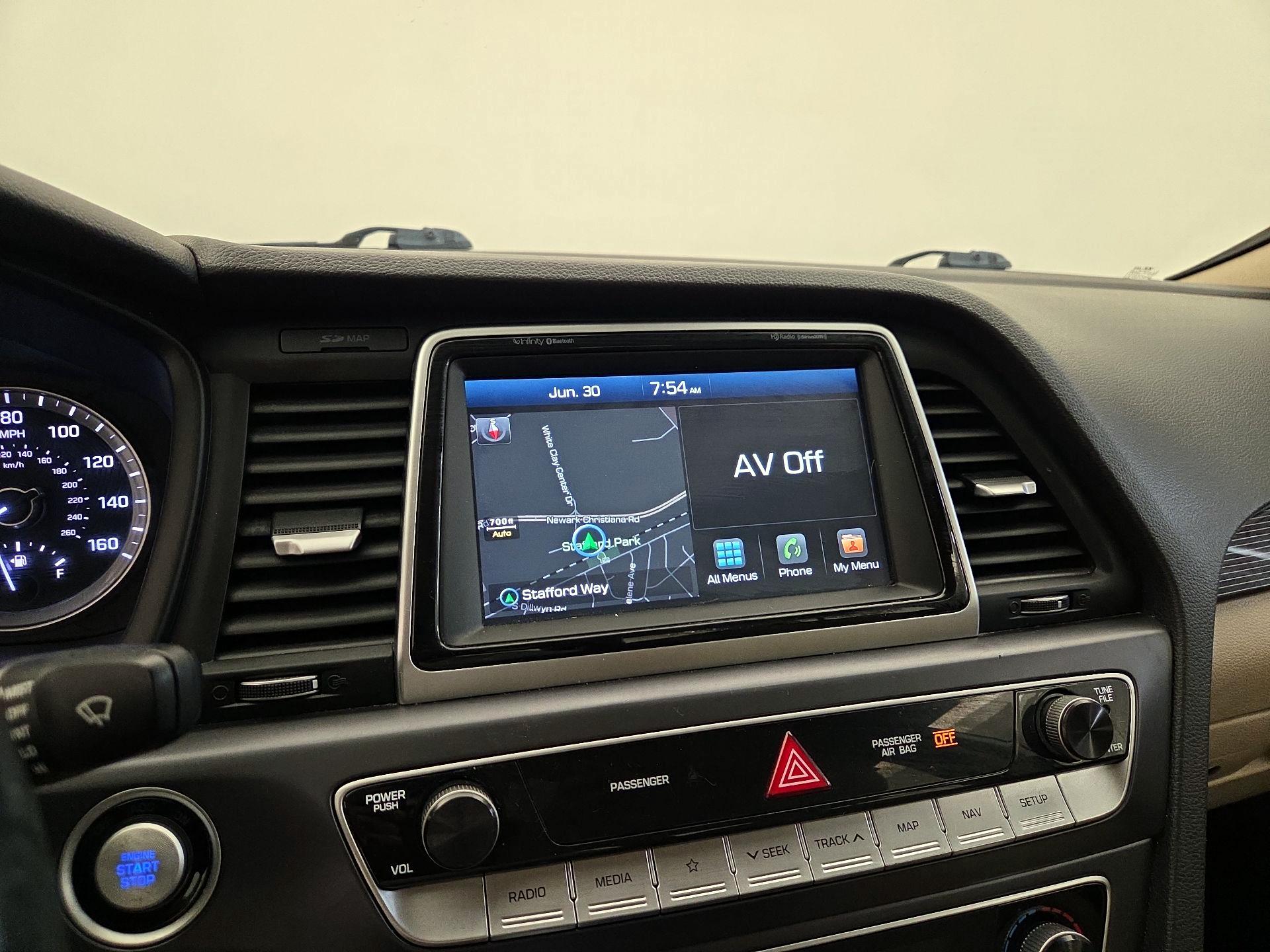 Thumbnail: 2019 Hyundai Sonata - 16