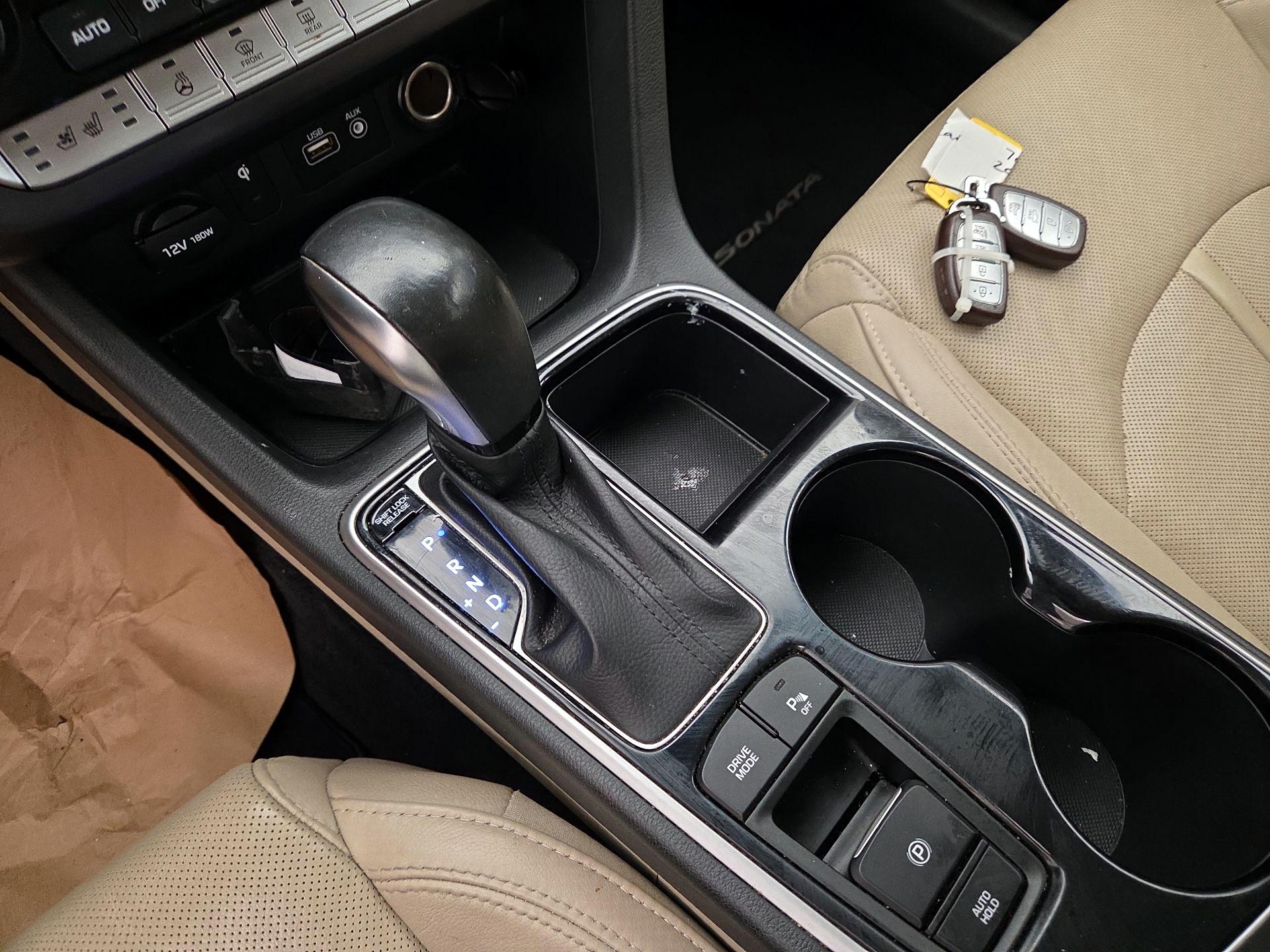 Thumbnail: 2019 Hyundai Sonata - 18